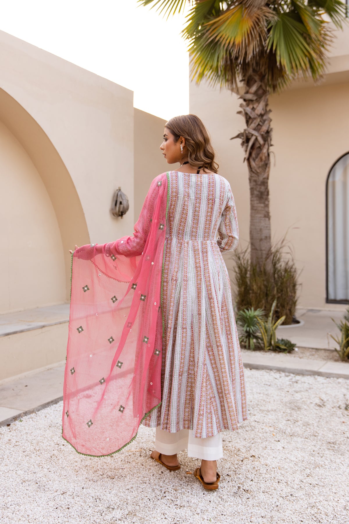 Lined White & Soft Pink (Sleeved)