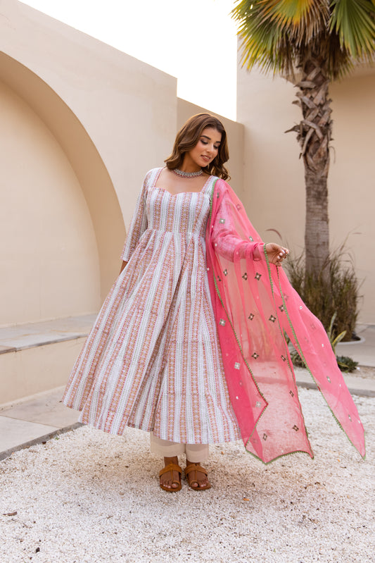 Lined White & Soft Pink (Sleeved)
