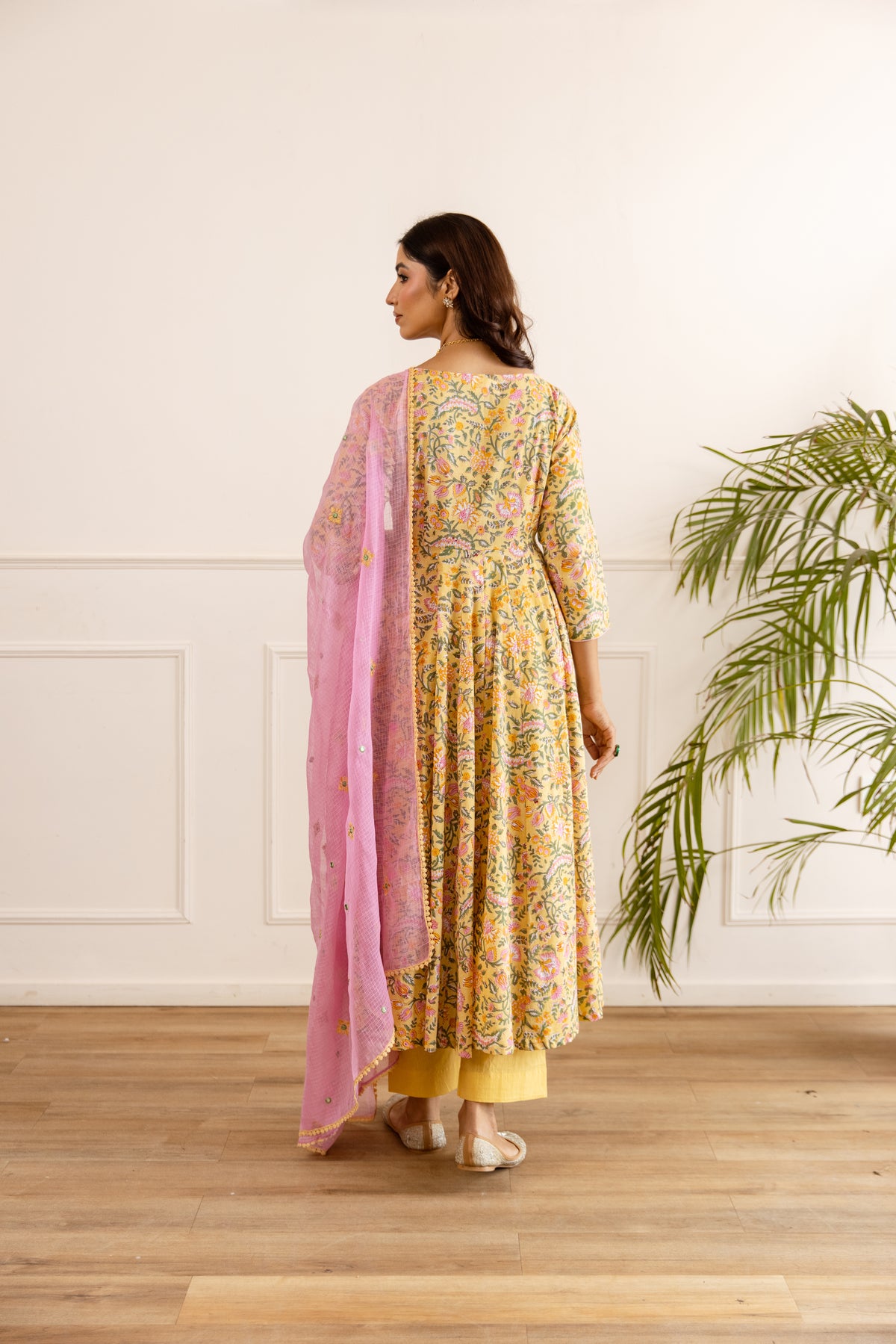 Yellow & Soft Pink (Sleeved)