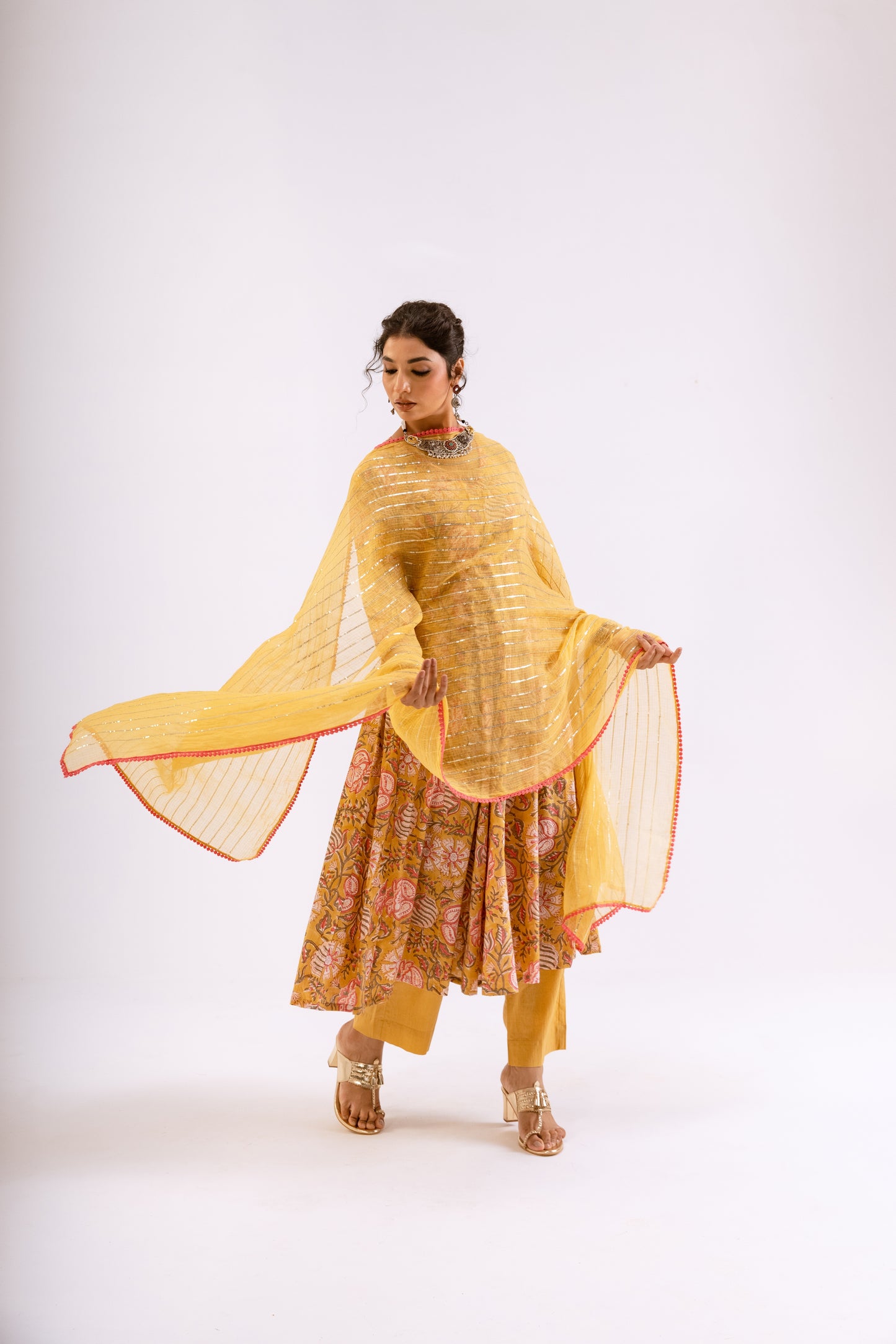 Amber Yellow Jaal - Sleeved