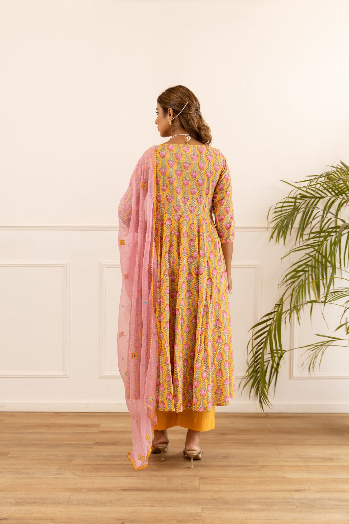 Mustard Yellow & Soft Pink (Sleeved)