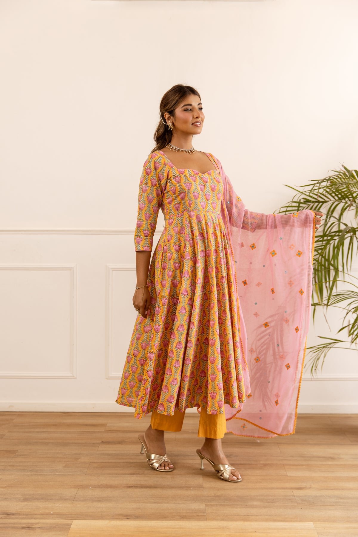 Mustard Yellow & Soft Pink (Sleeved)