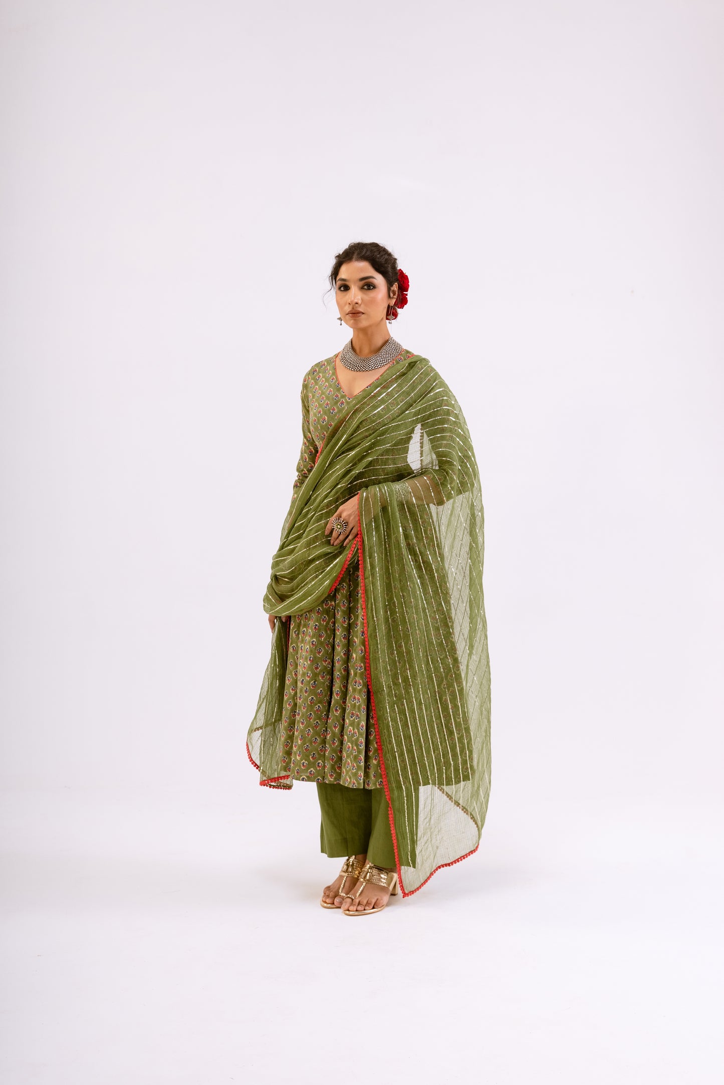 Mehndi Green Butti - Sleeved