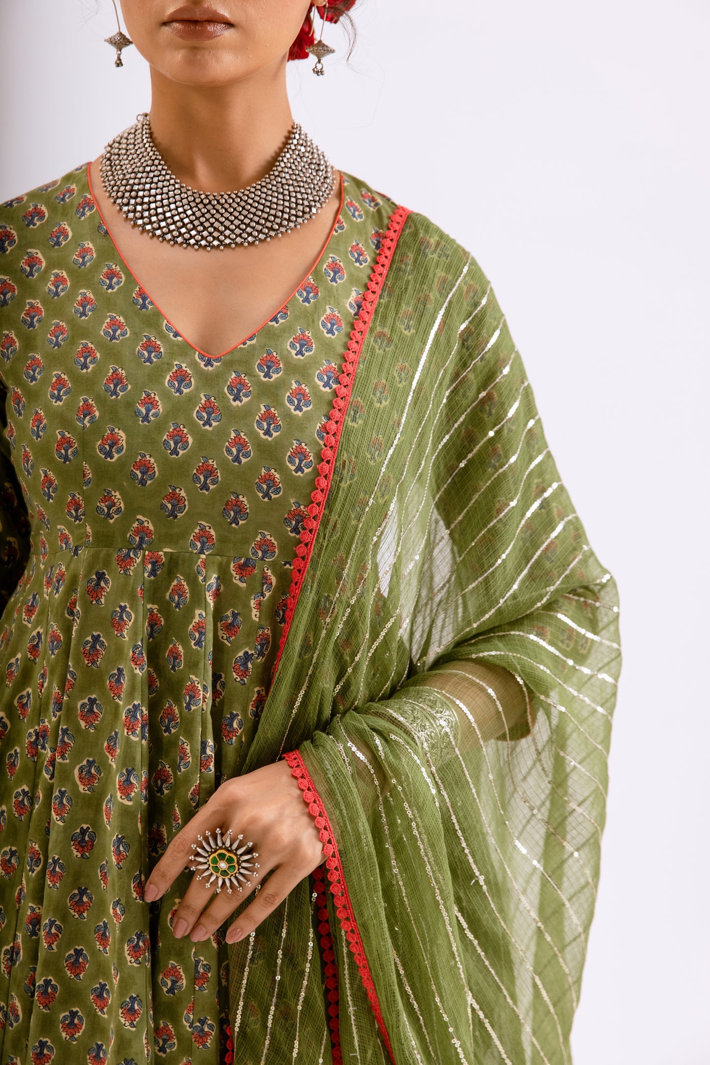 Mehndi Green Butti - Sleeved