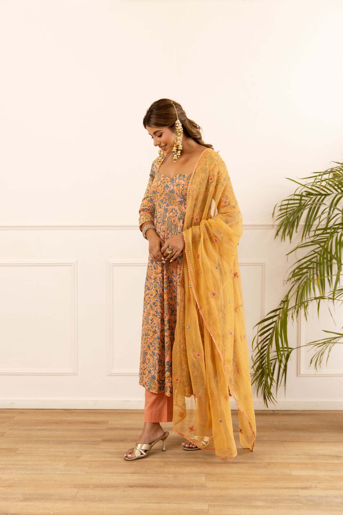 Peach & Mustard (Sleeved)