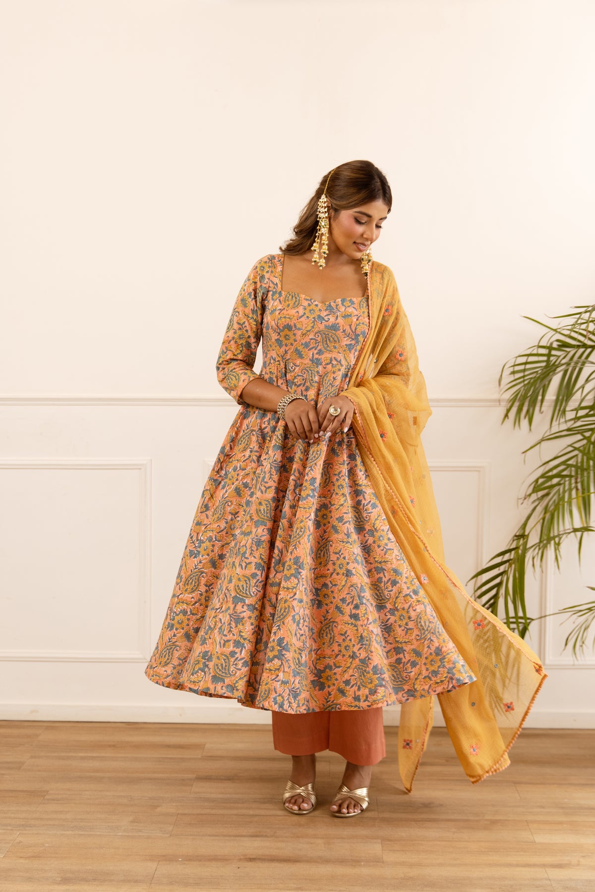Peach & Mustard (Sleeved)