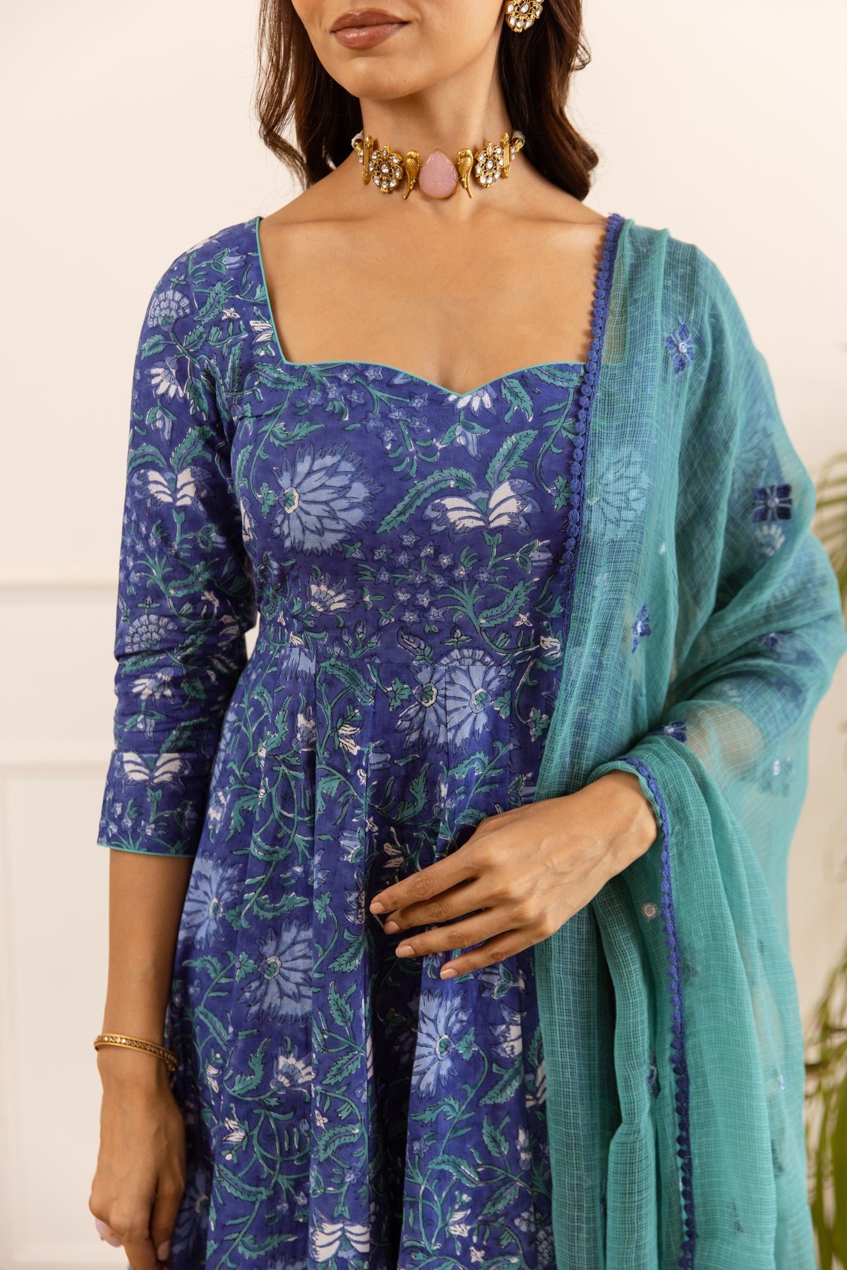 Sapphire Blue & Lagoon Blue (Sleeved)