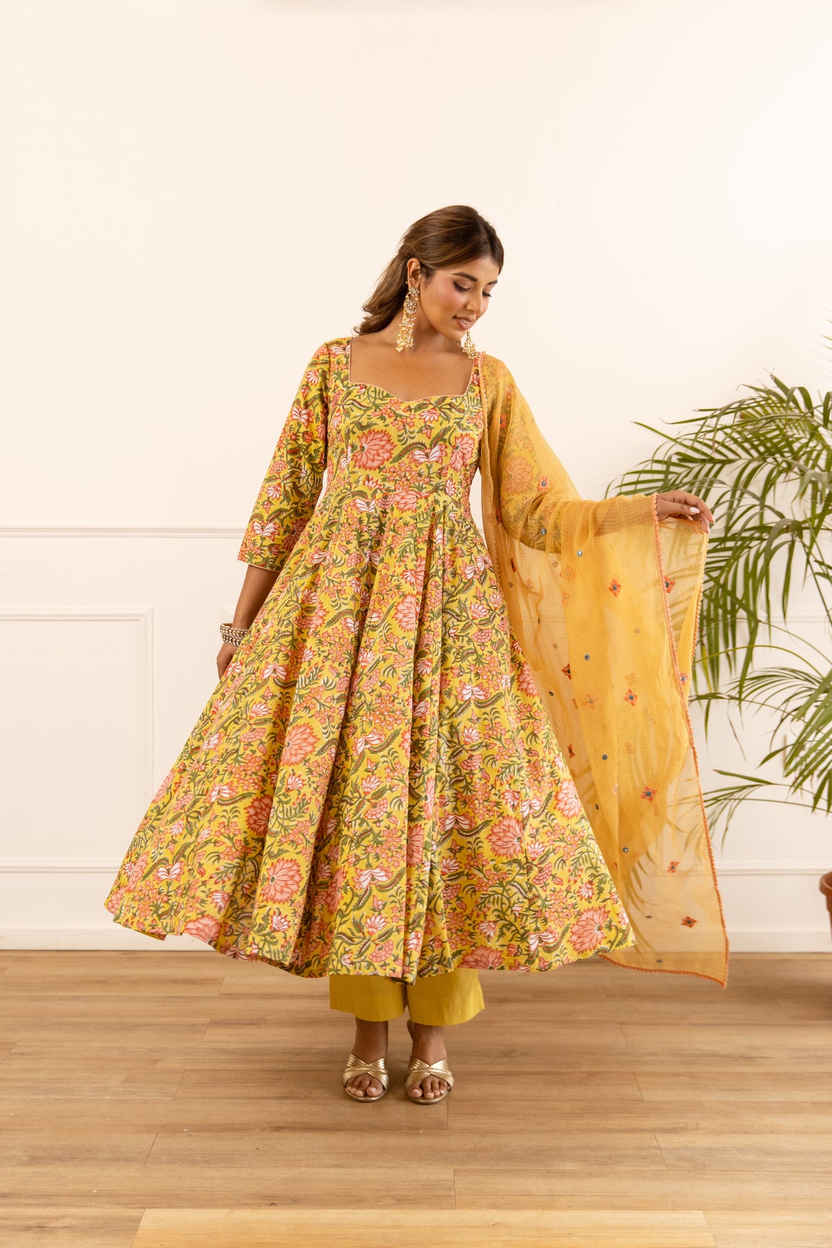 Yellow & Mustard (Sleeved)