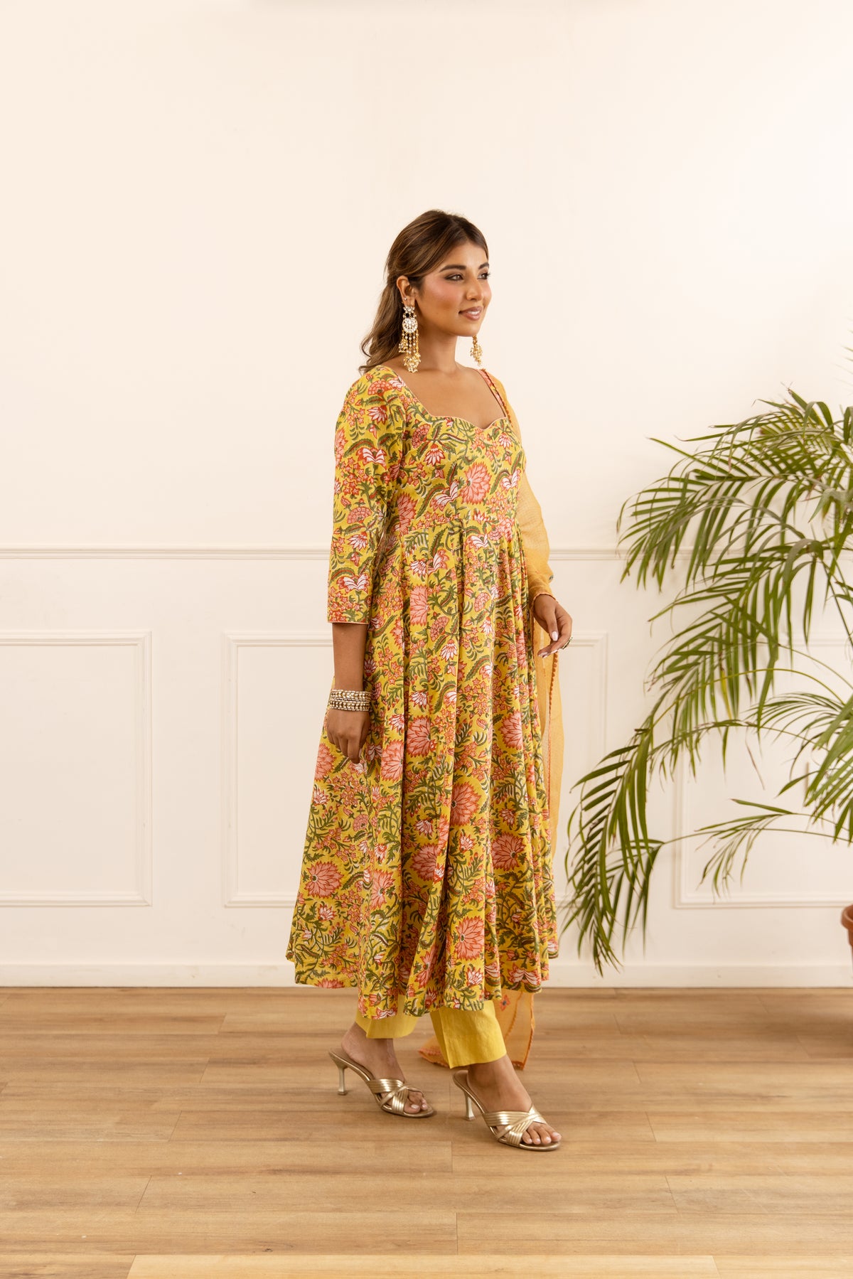 Yellow & Mustard (Sleeved)