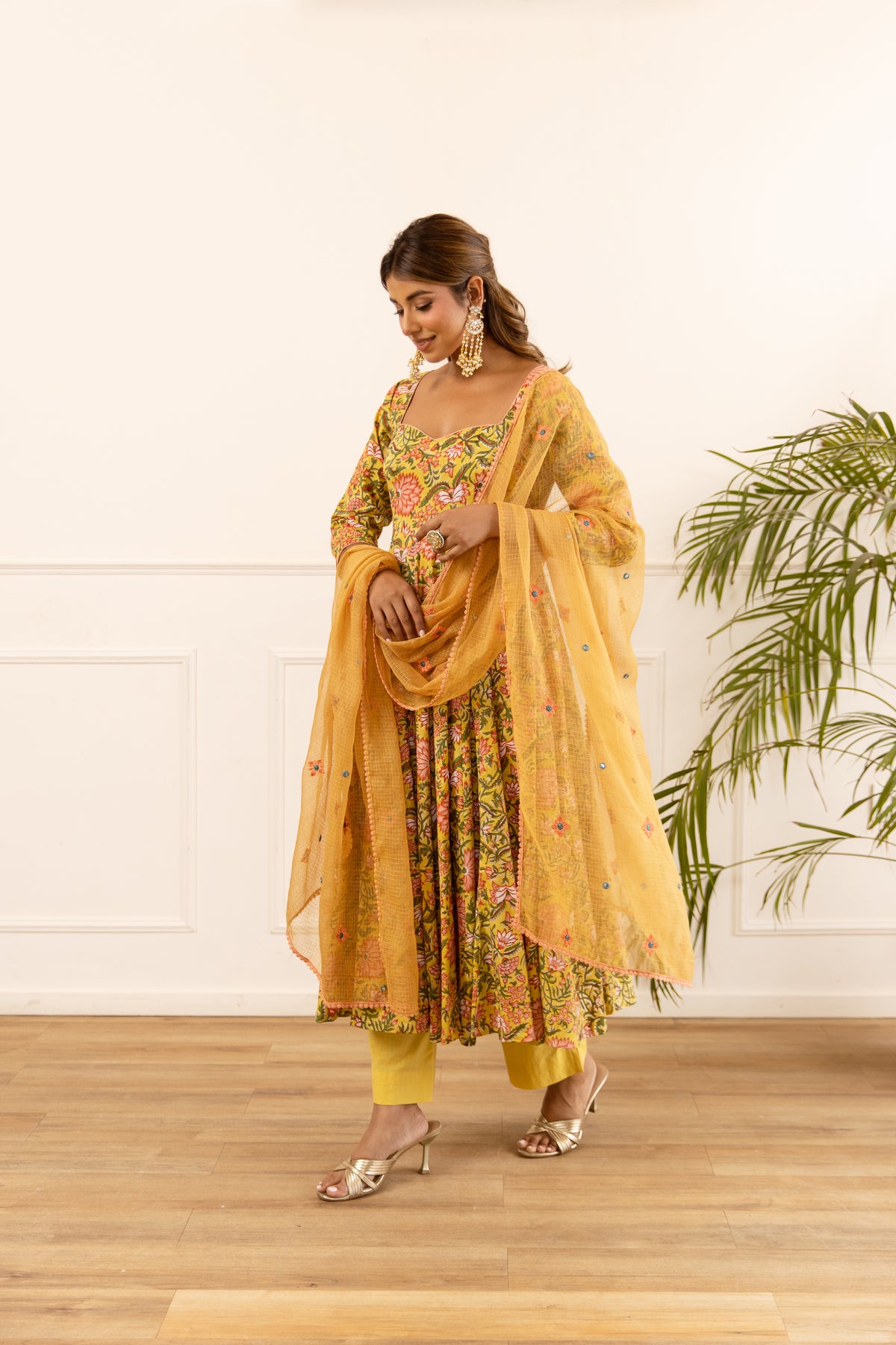 Yellow & Mustard (Sleeved)