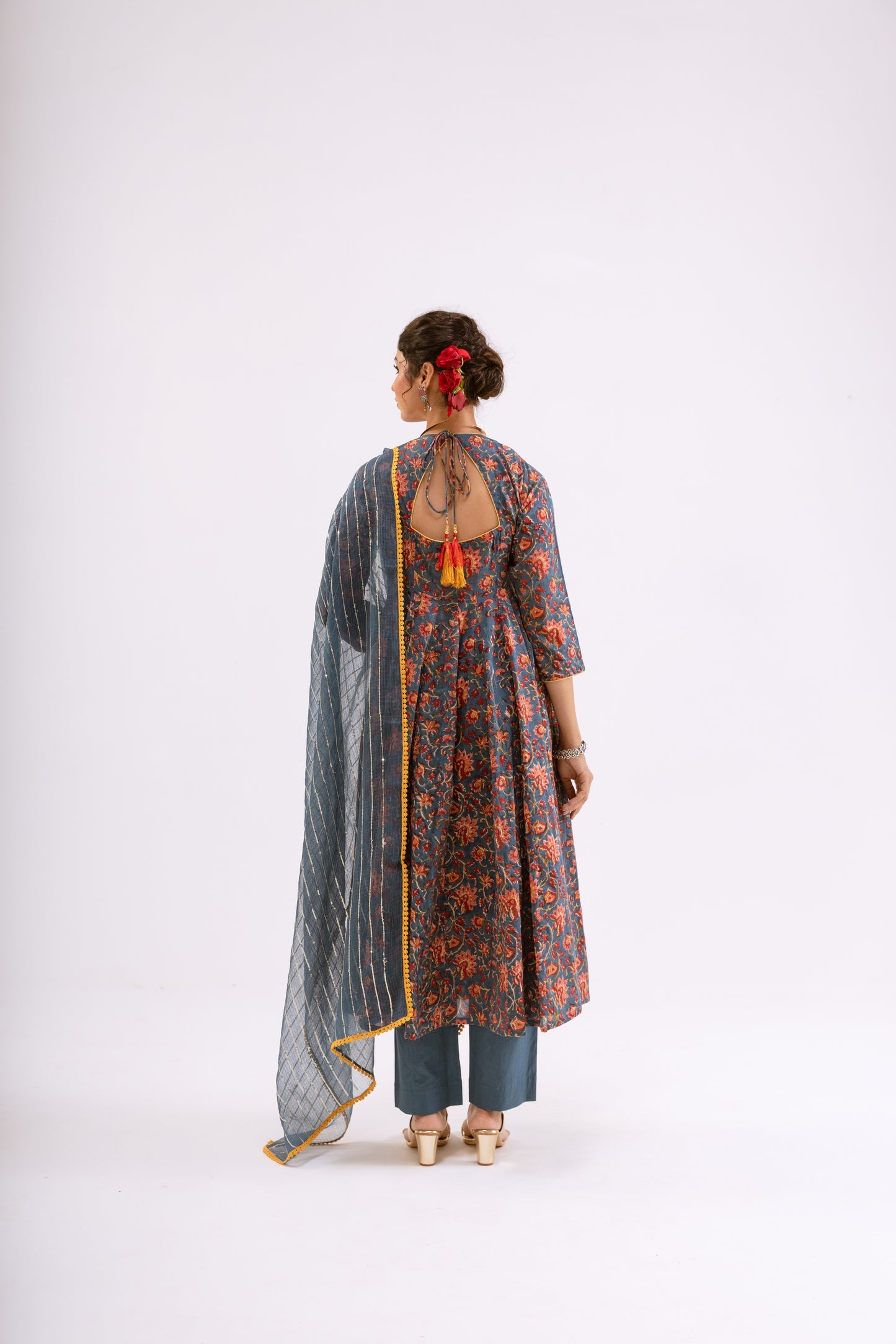 Dusky Blue Jaal - Sleeved