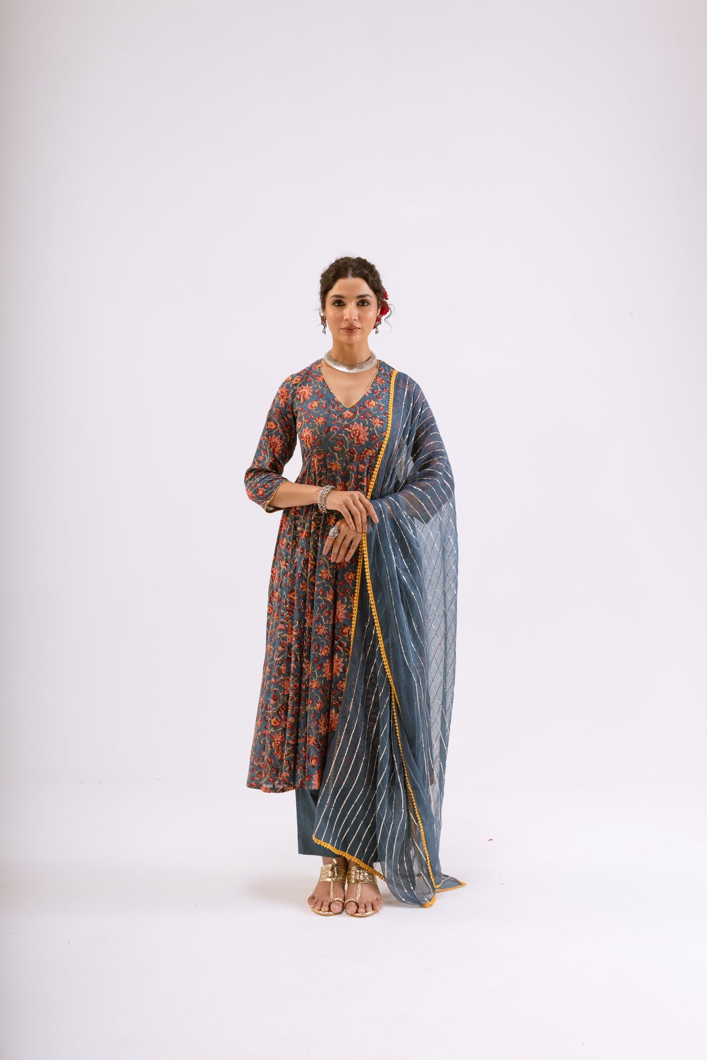 Dusky Blue Jaal - Sleeved
