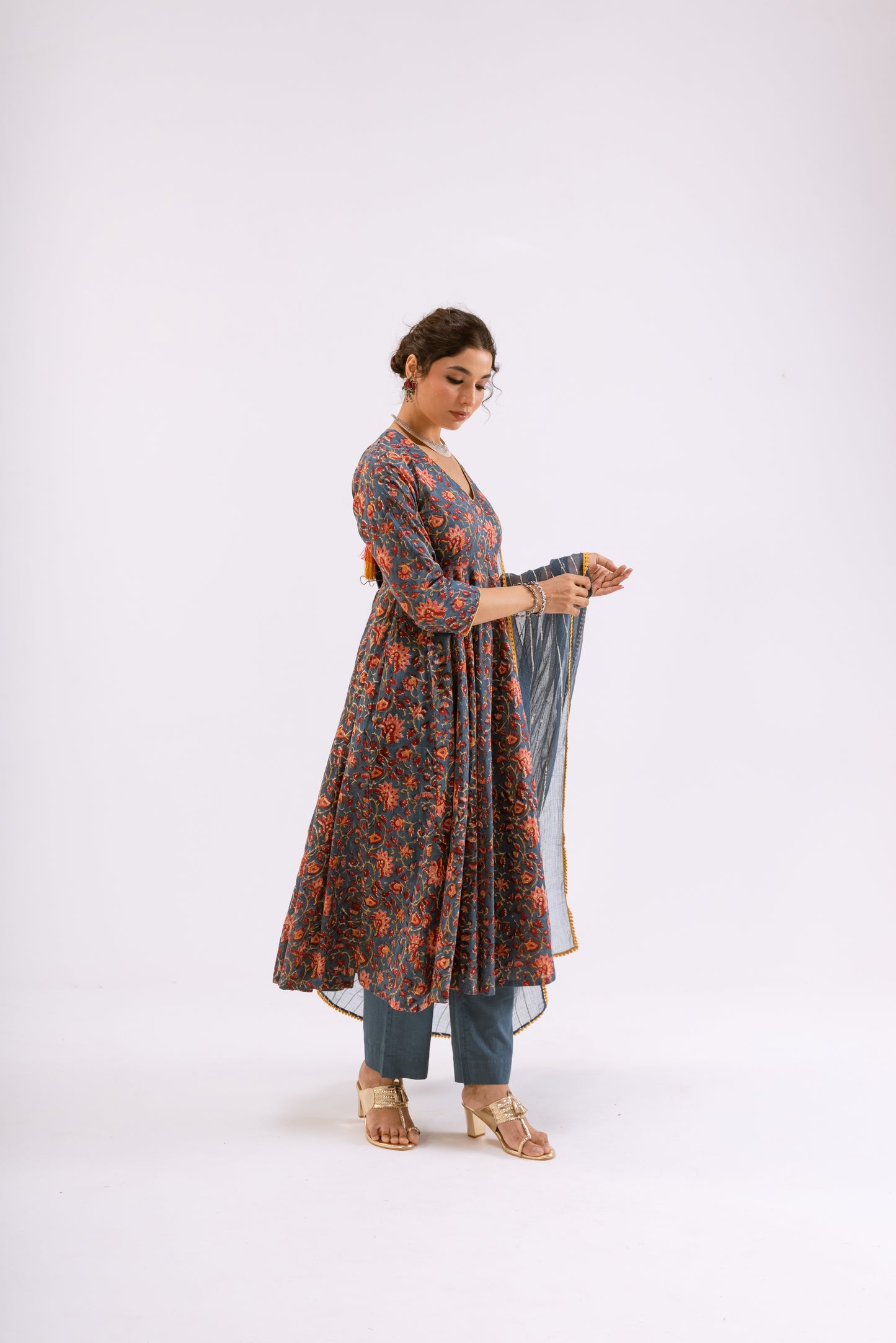 Dusky Blue Jaal - Sleeved