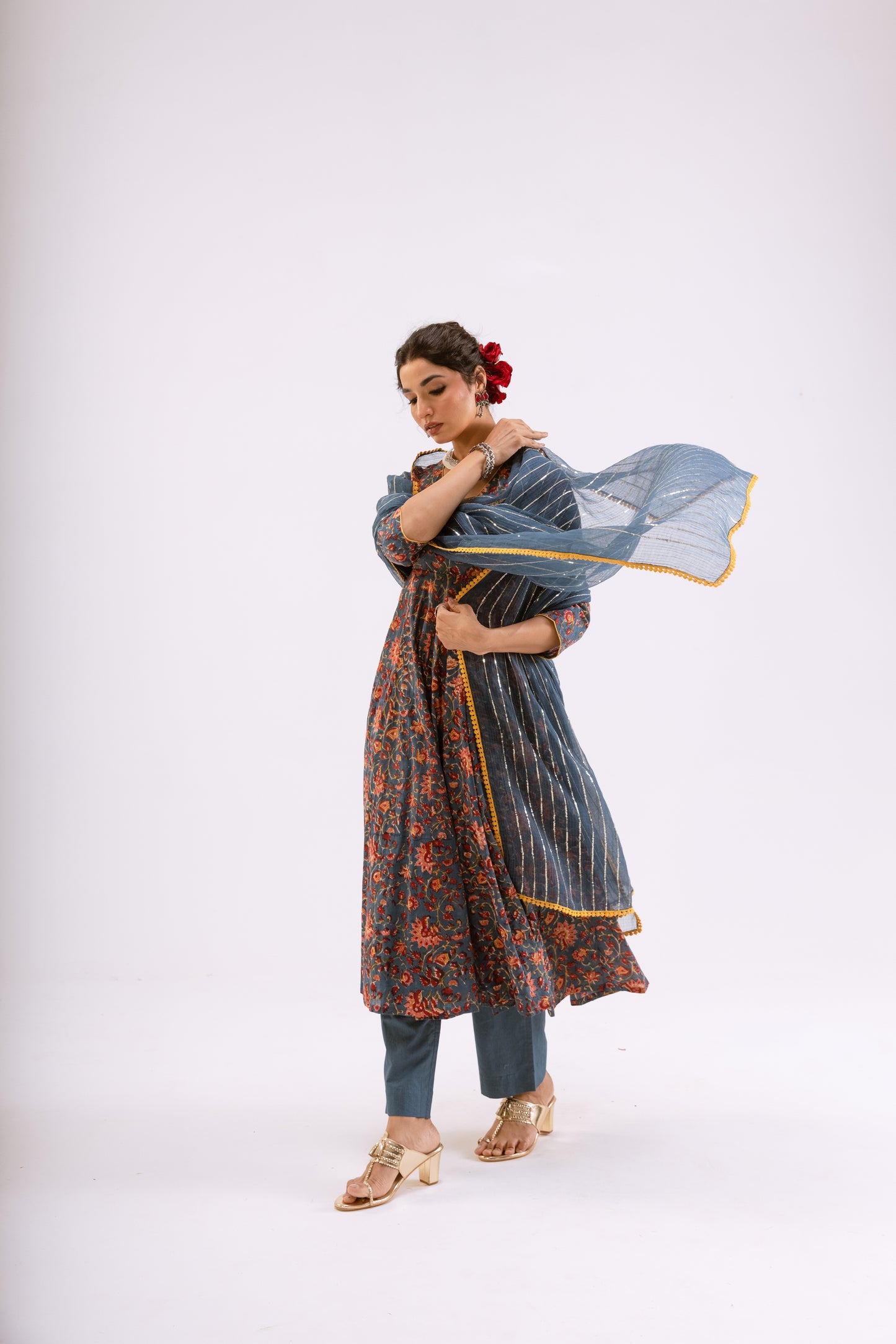 Dusky Blue Jaal - Sleeved