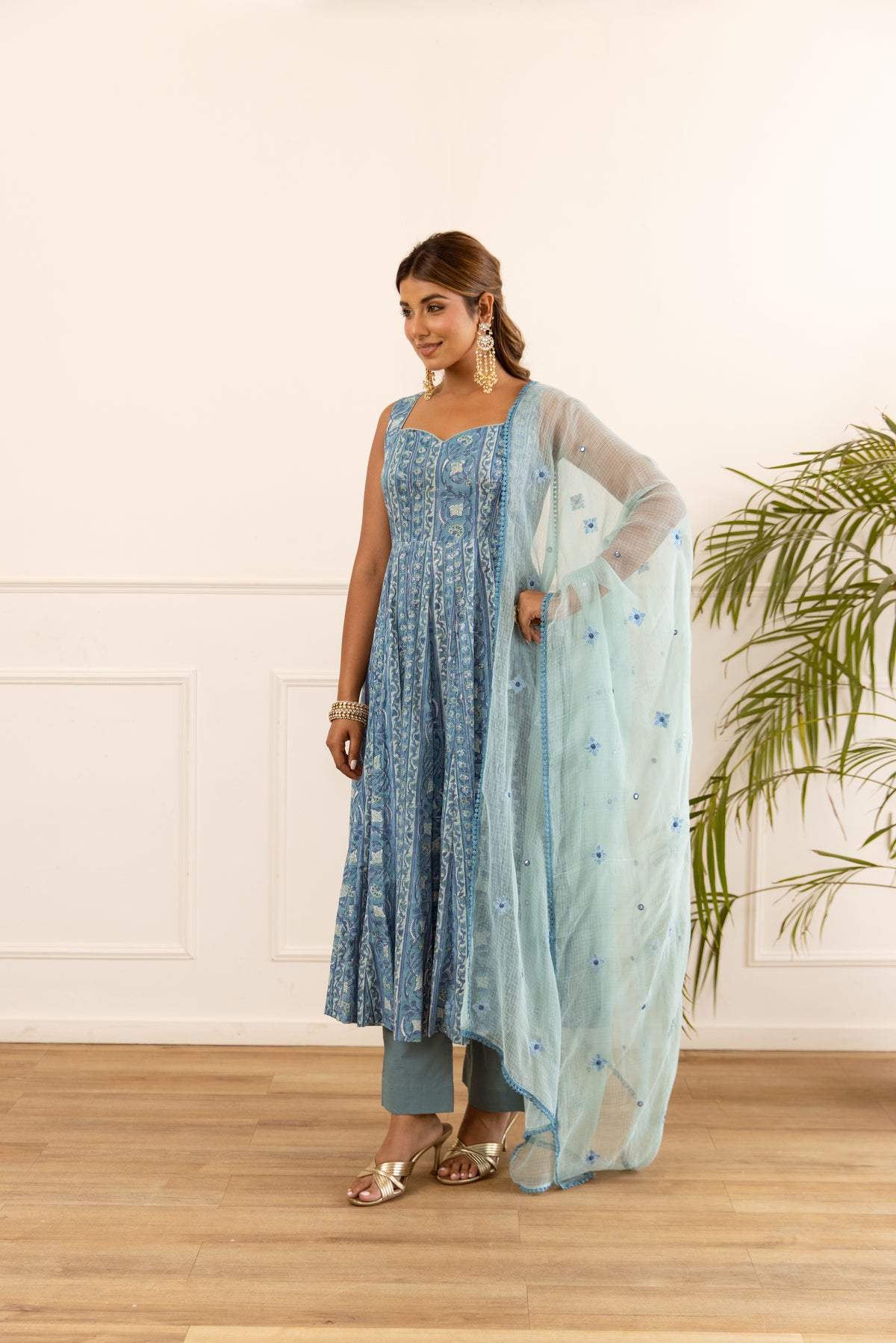 Lined Dusty Blue & Powder Blue (Sleeveless)