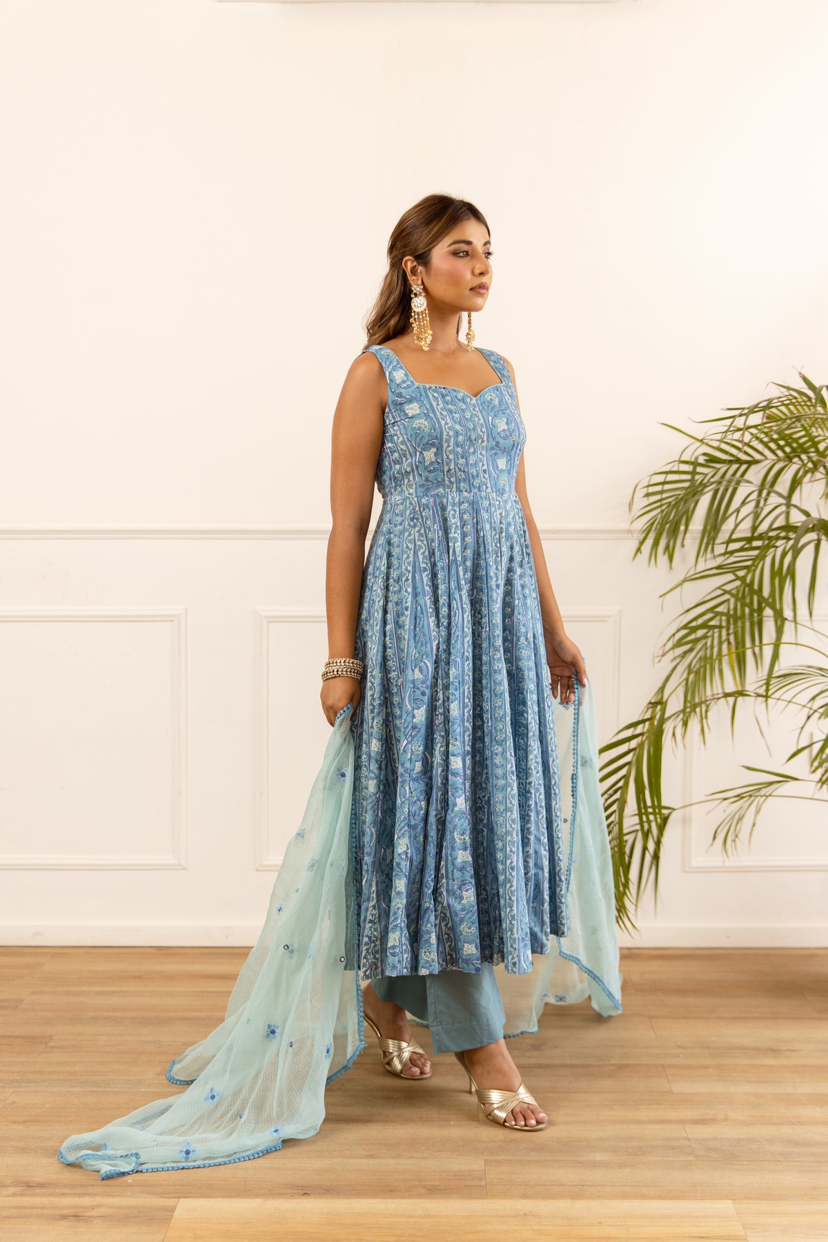 Lined Dusty Blue & Powder Blue (Sleeveless)