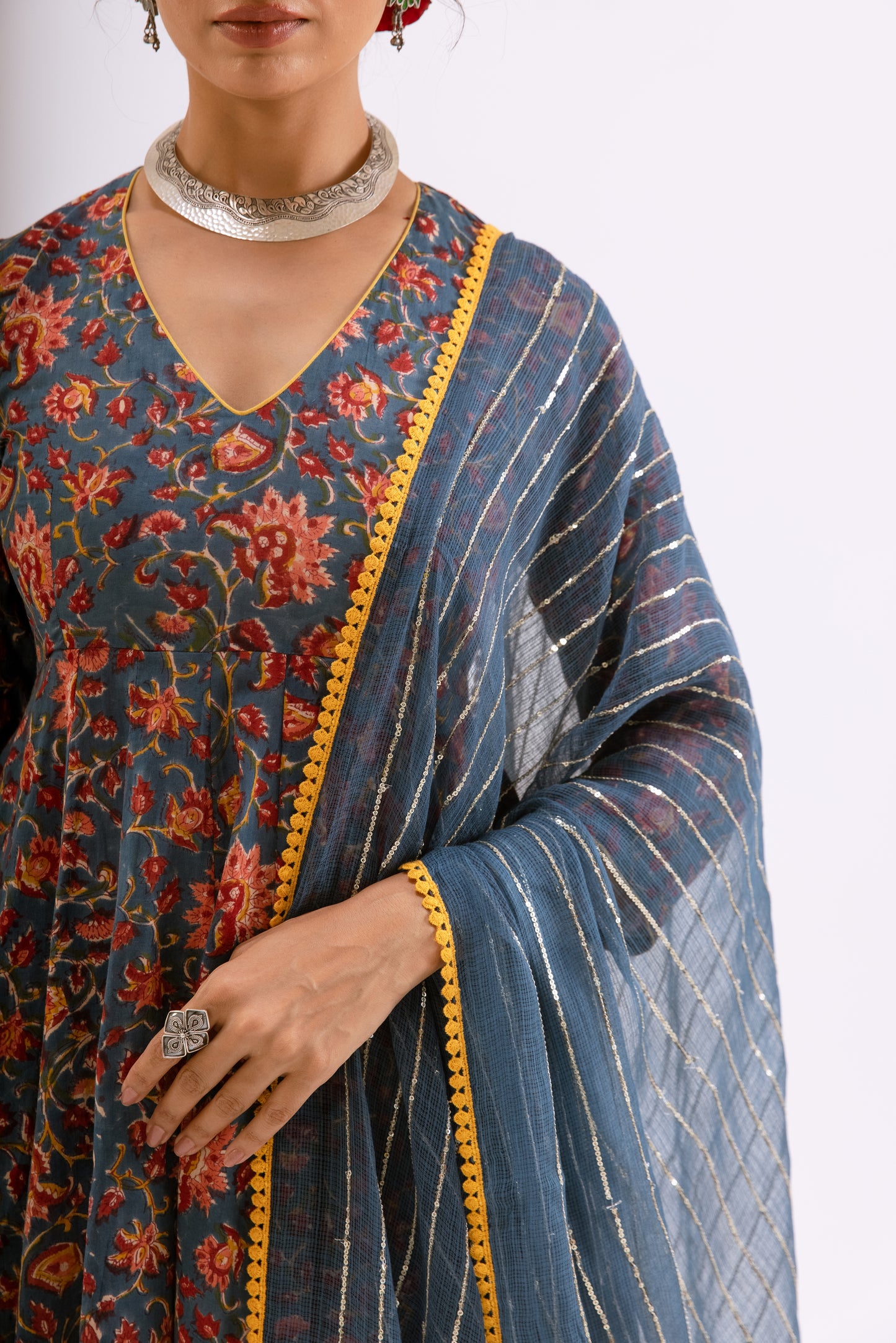 Dusky Blue Jaal - Sleeved