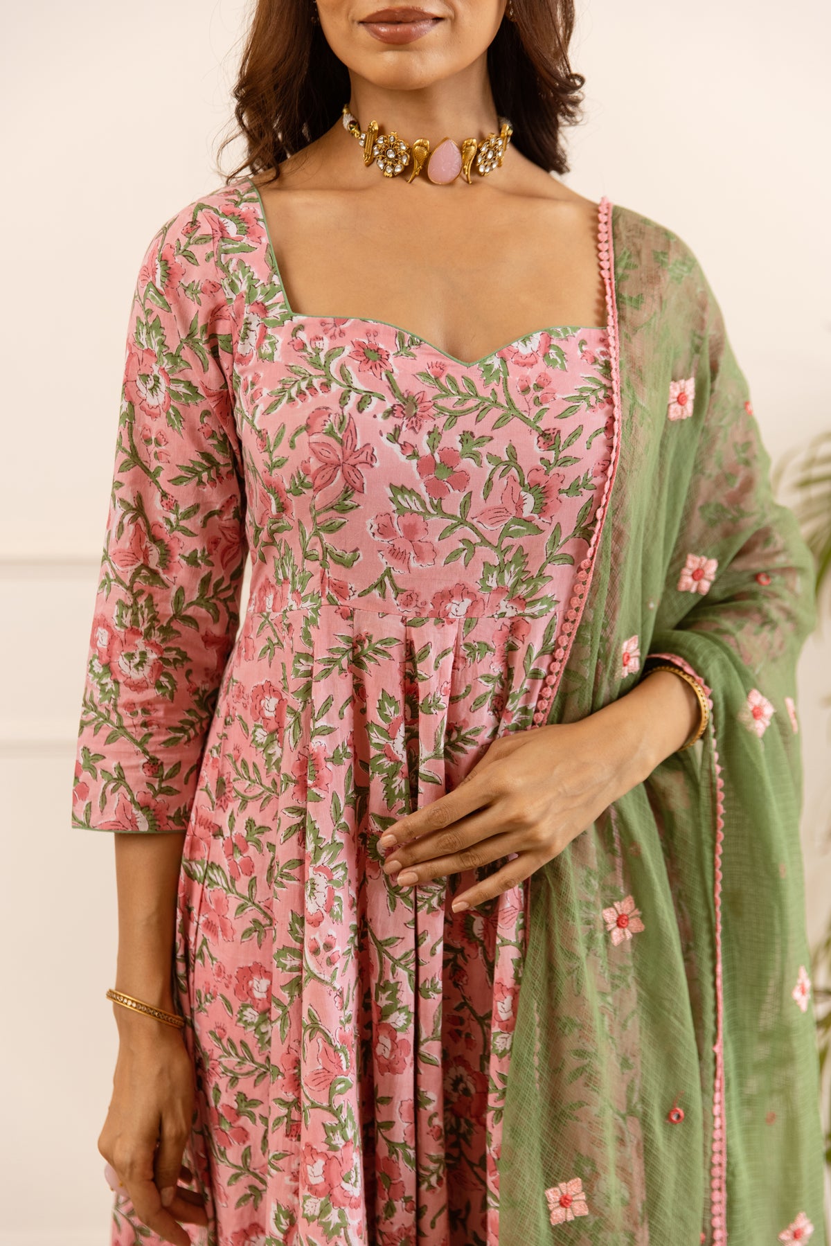 Pink Jaal & Pista (Sleeved)