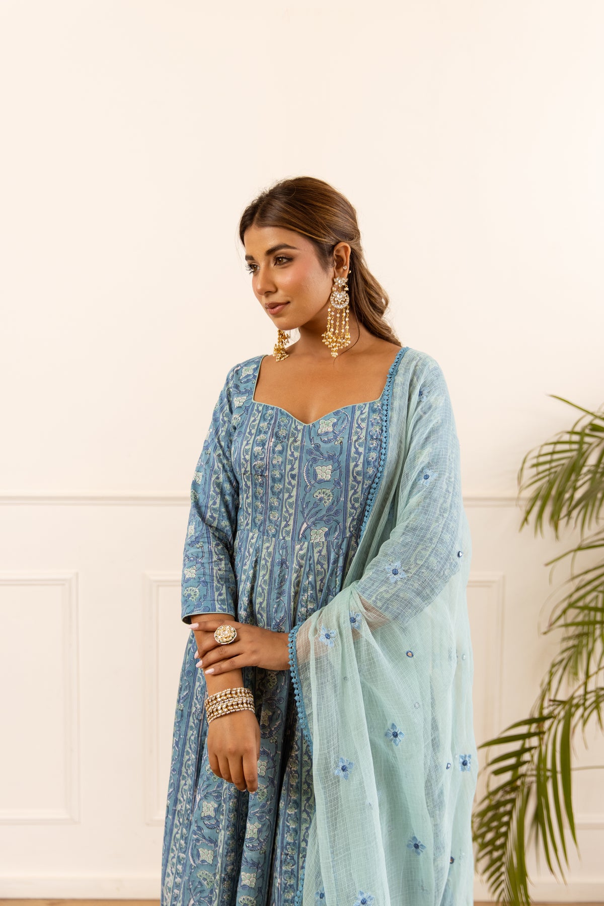 Lined Dusty Blue & Powder Blue (Sleeved)