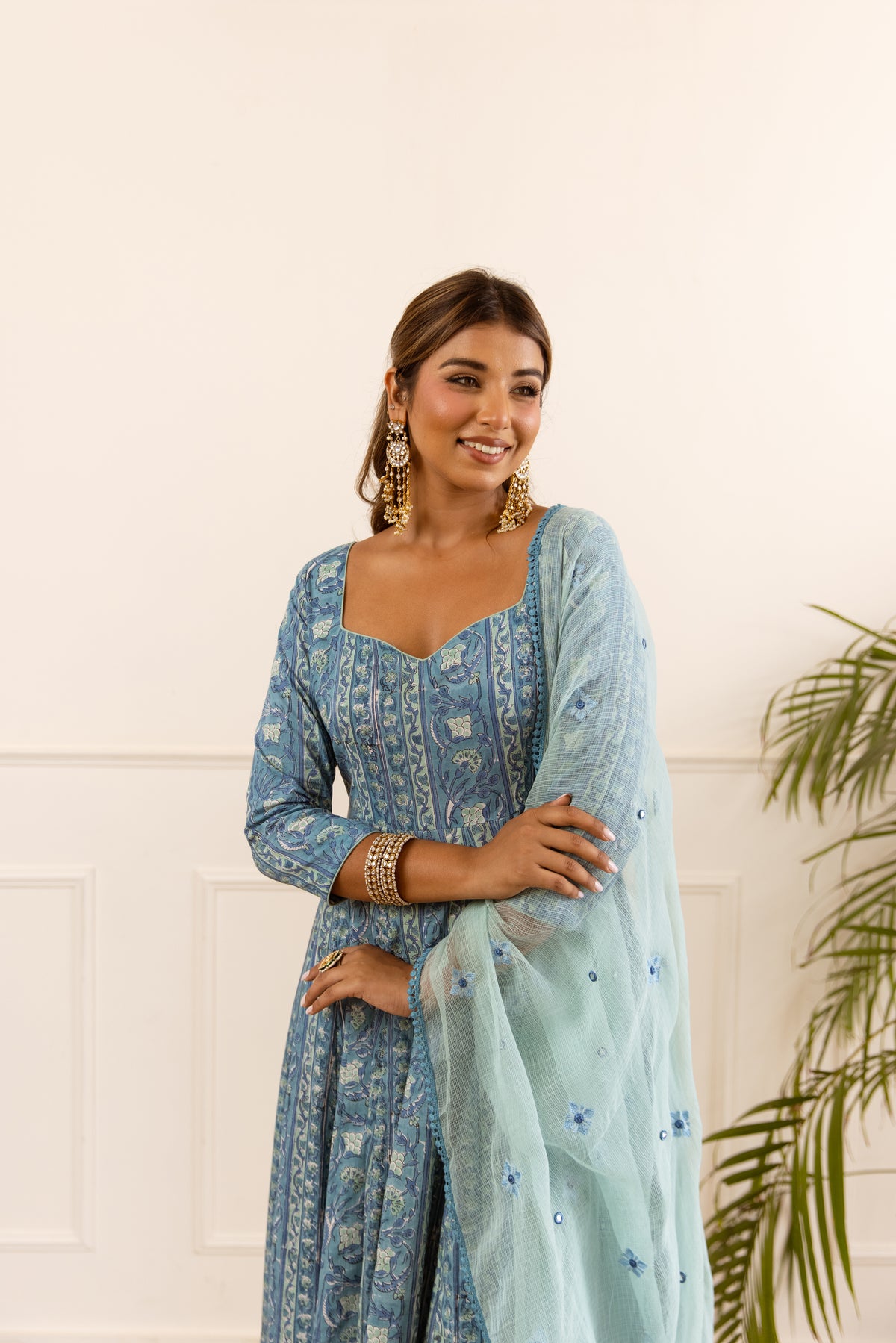 Lined Dusty Blue & Powder Blue (Sleeved)