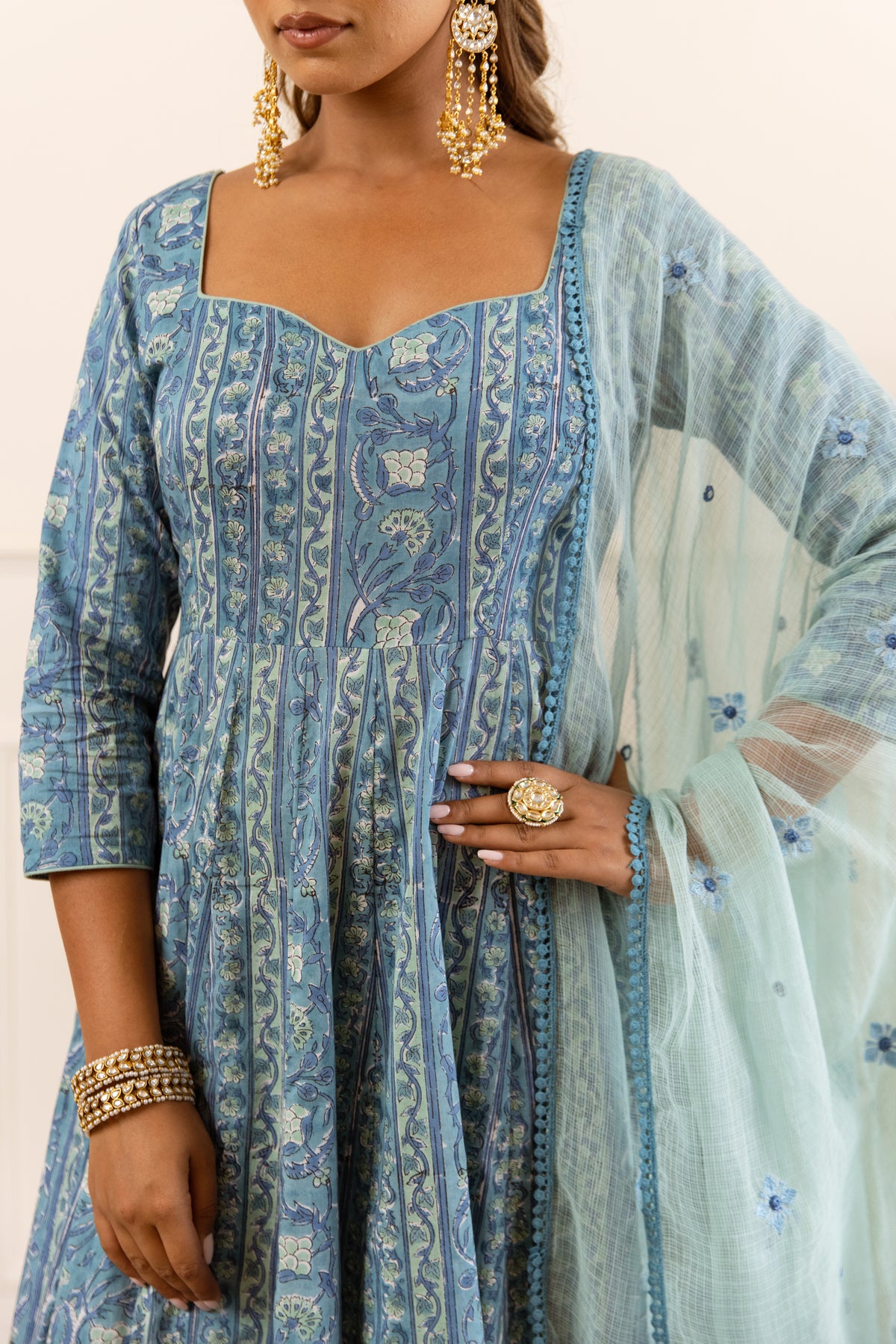 Lined Dusty Blue & Powder Blue (Sleeved)