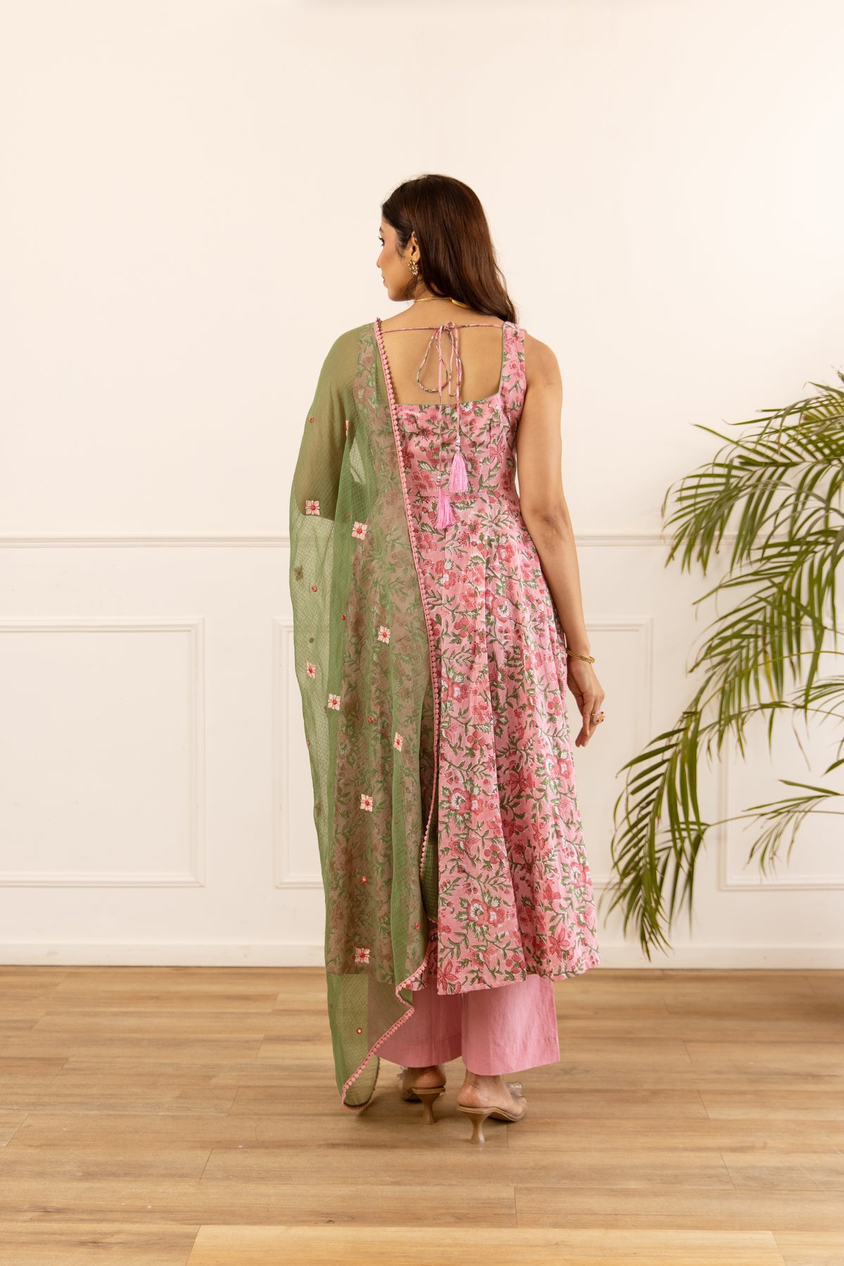 Pink Jaal & Pista (Sleeveless)