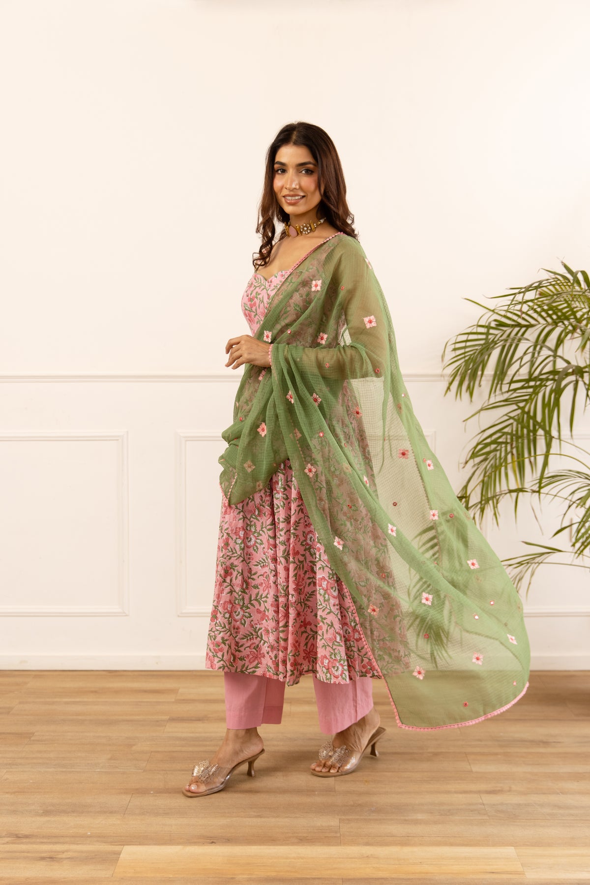 Pink Jaal & Pista (Sleeveless)