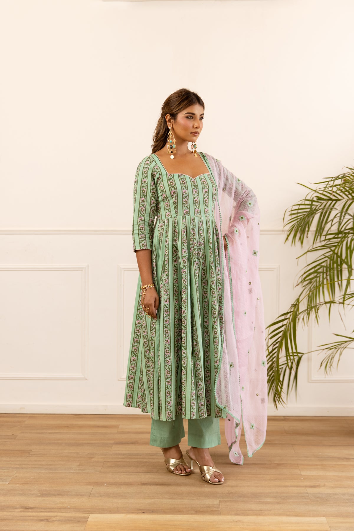 Lined Mint Green & Soft Pink (Sleeved)