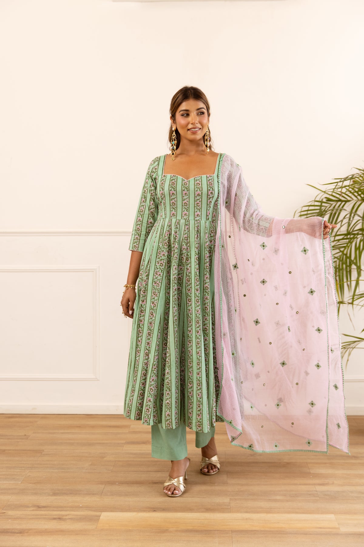 Lined Mint Green & Soft Pink (Sleeved)