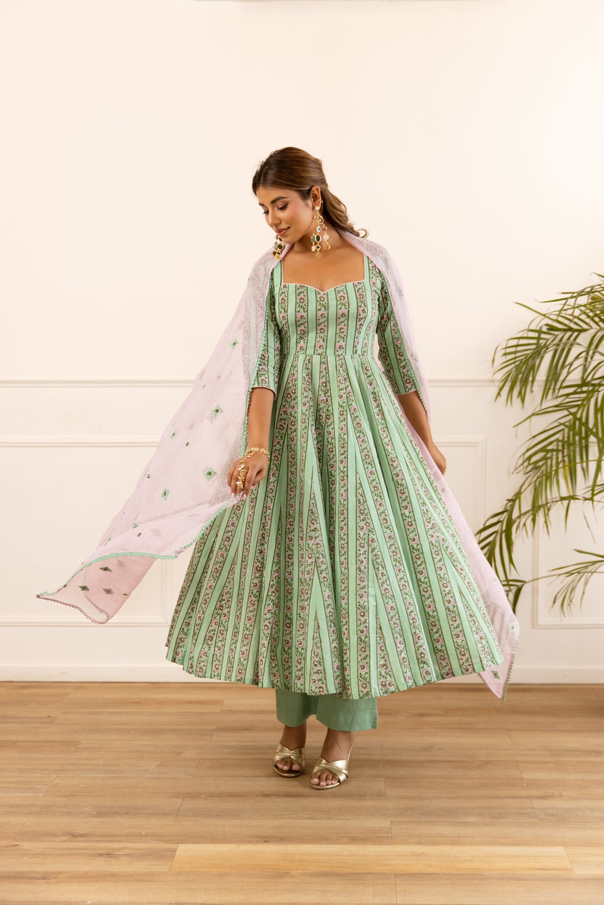Lined Mint Green & Soft Pink (Sleeved)