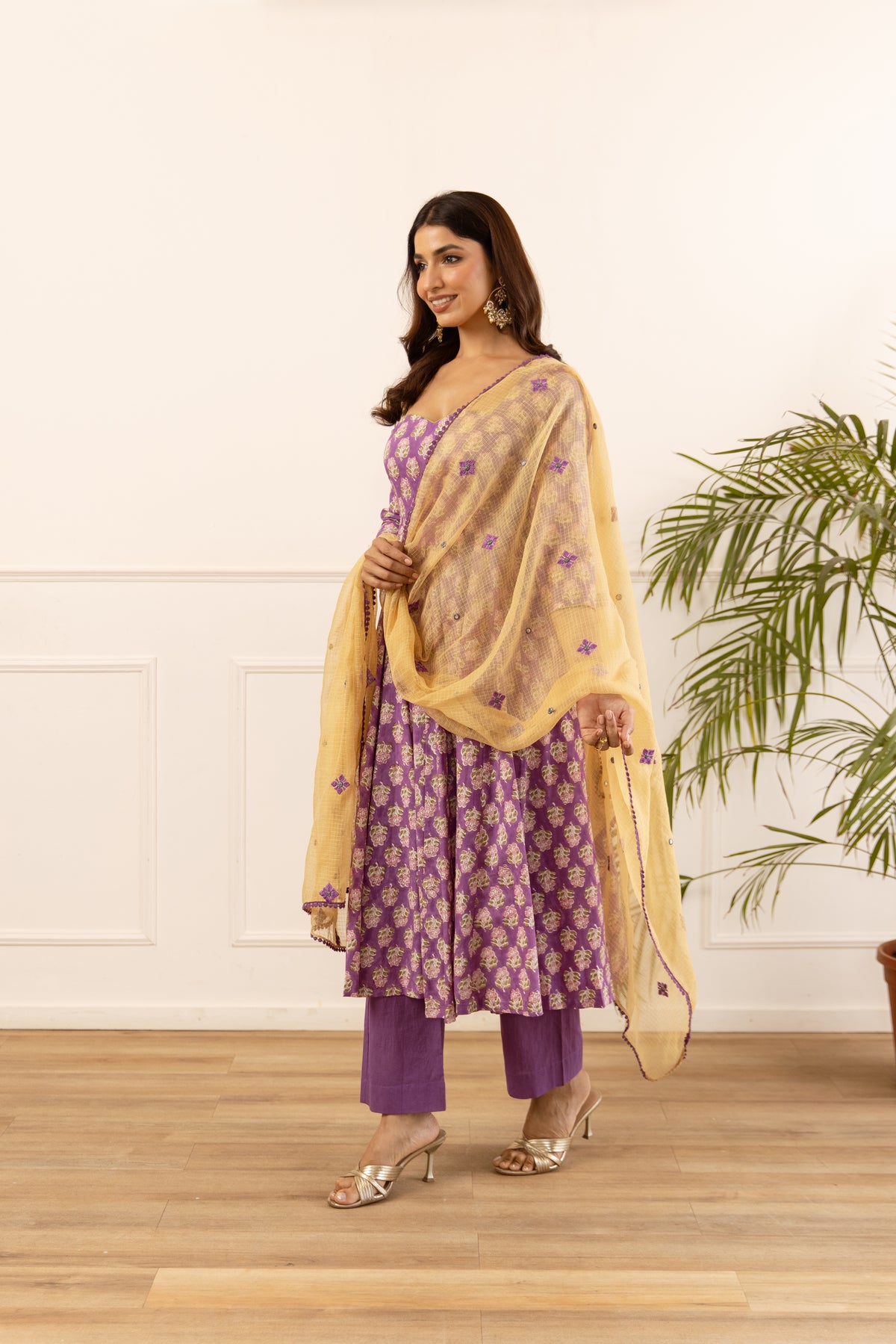 Orchid Purple & Mustard Butti (Sleeved)