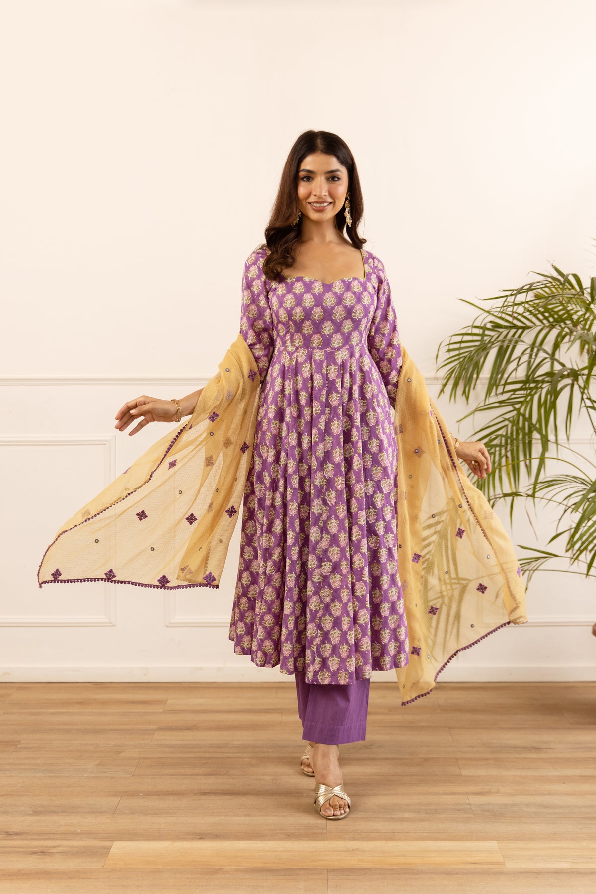 Orchid Purple & Mustard Butti (Sleeved)