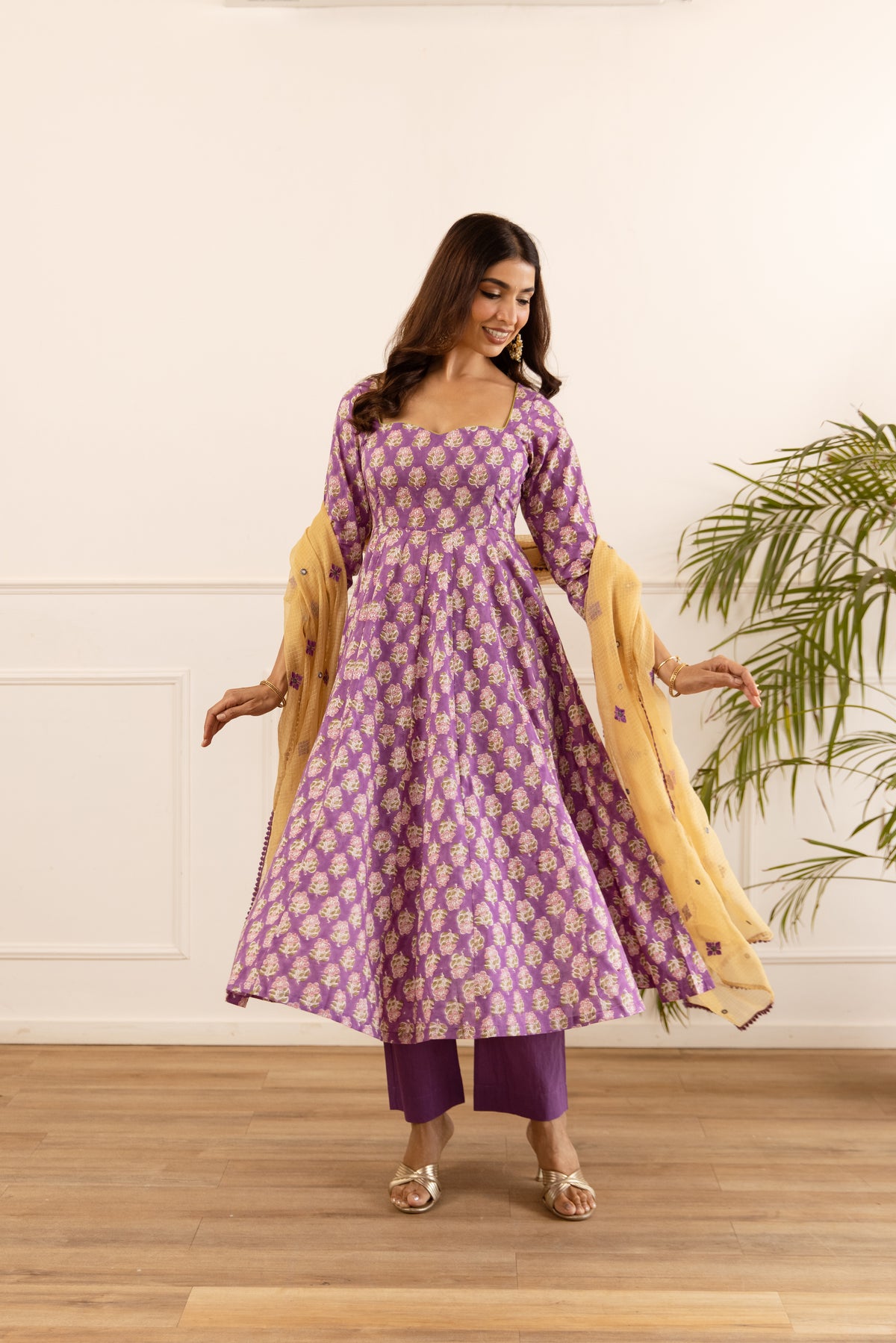 Orchid Purple & Mustard Butti (Sleeved)
