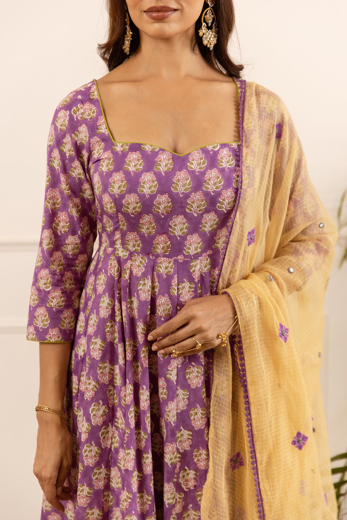 Orchid Purple & Mustard Butti (Sleeved)