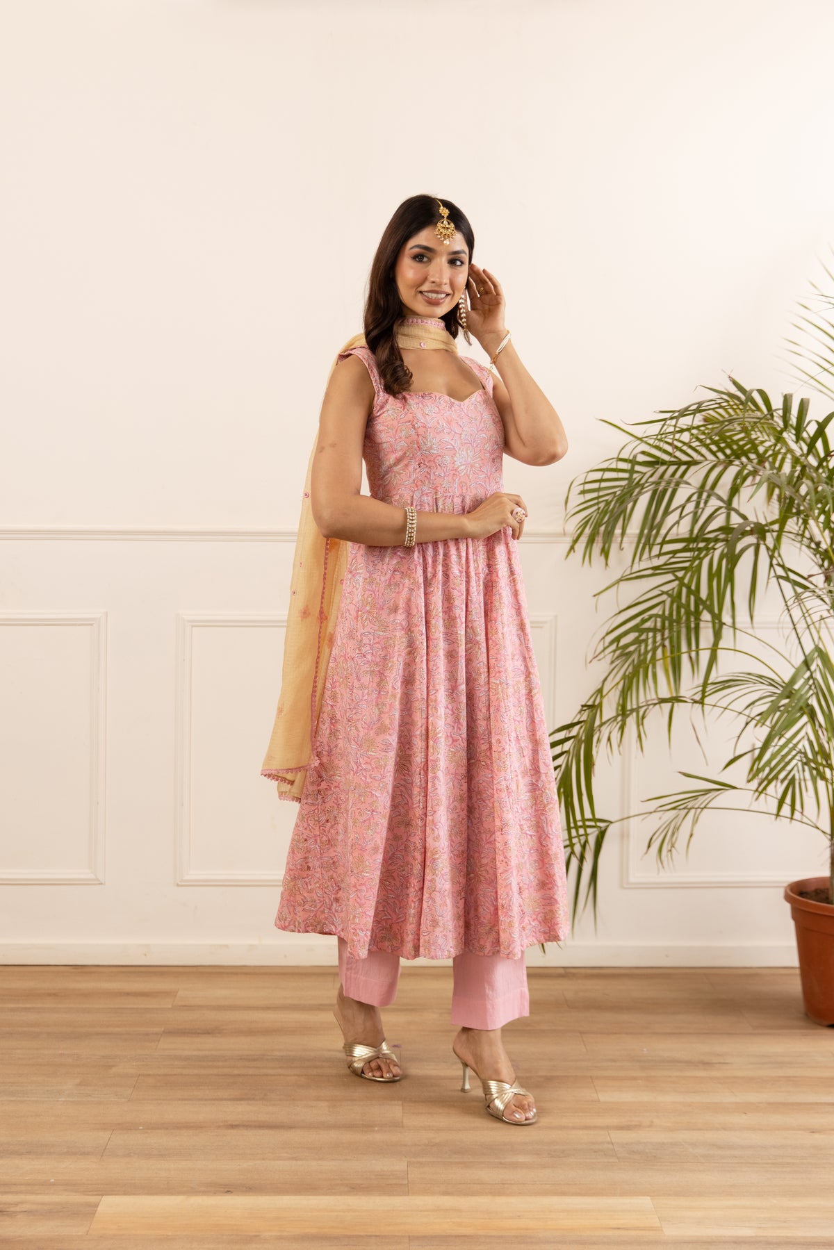 Soft Pink & Cream (Sleeveless)