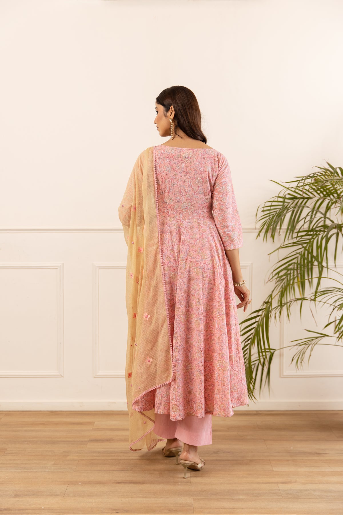 Soft Pink & Cream (Sleeved)