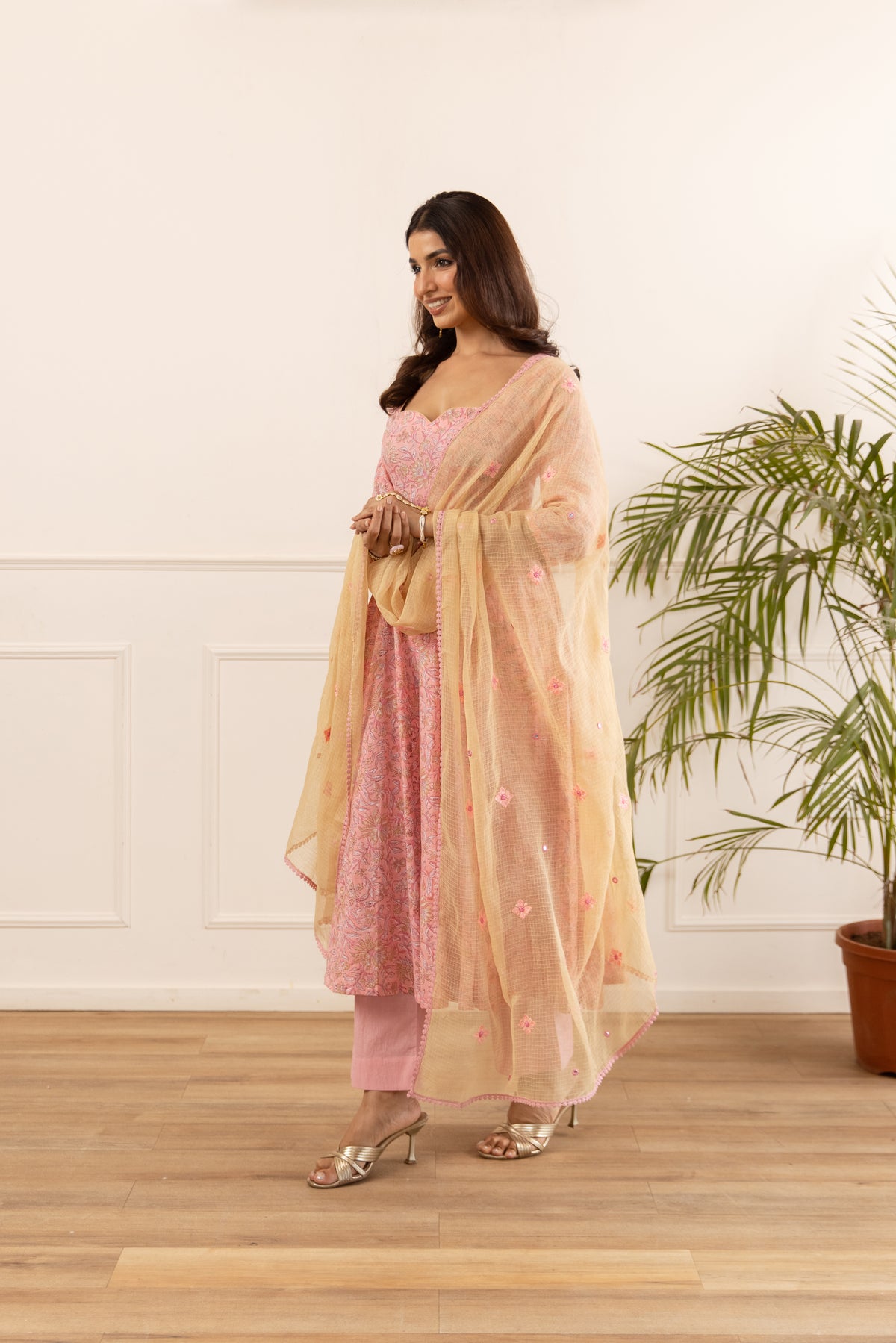 Soft Pink & Cream (Sleeved)