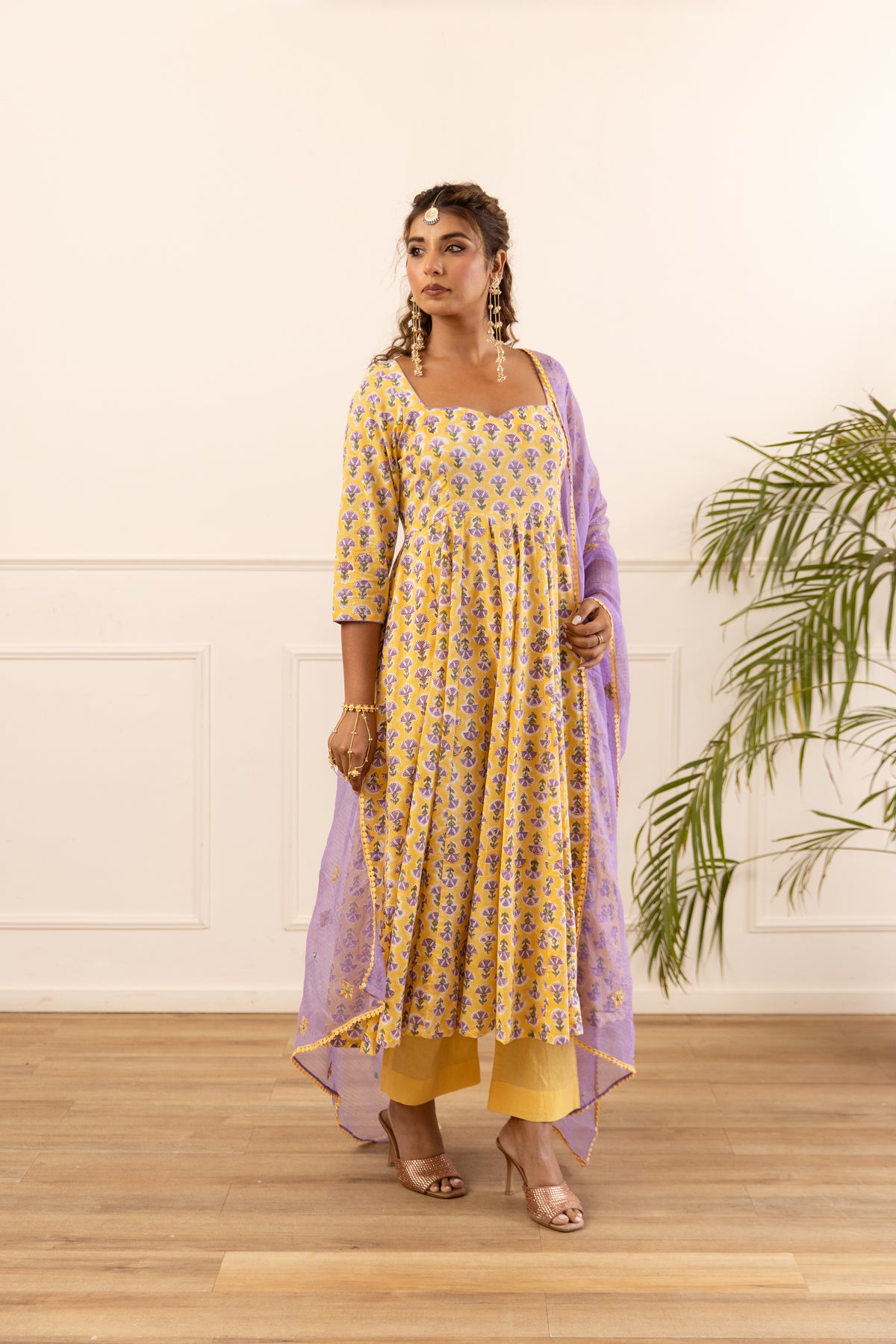 Yellow & Lavender (Sleeved)