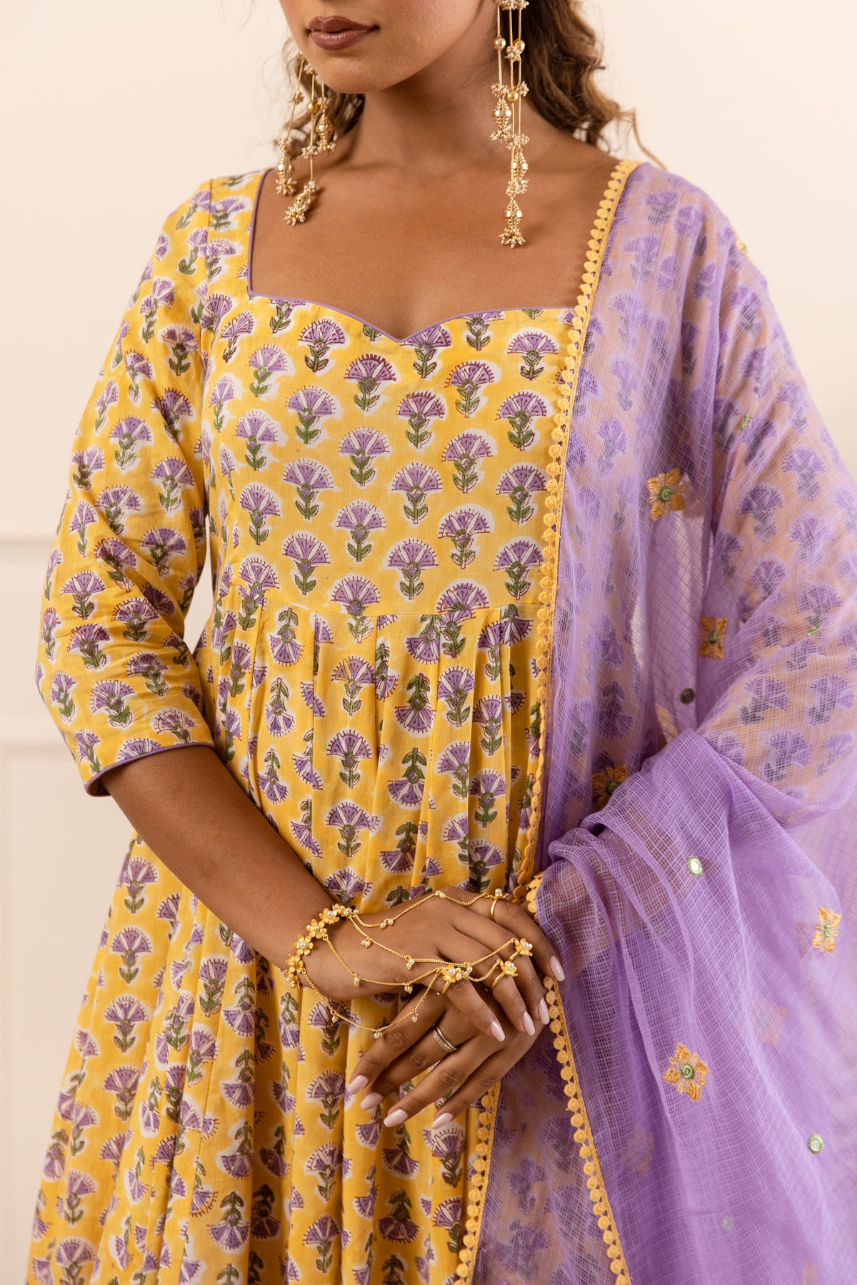 Yellow & Lavender (Sleeved)