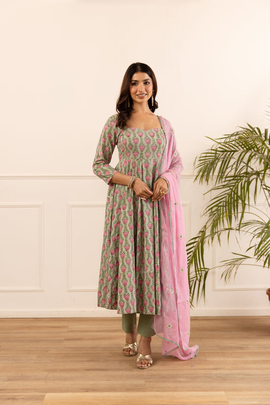 Sage Green & Soft Pink (Sleeved)