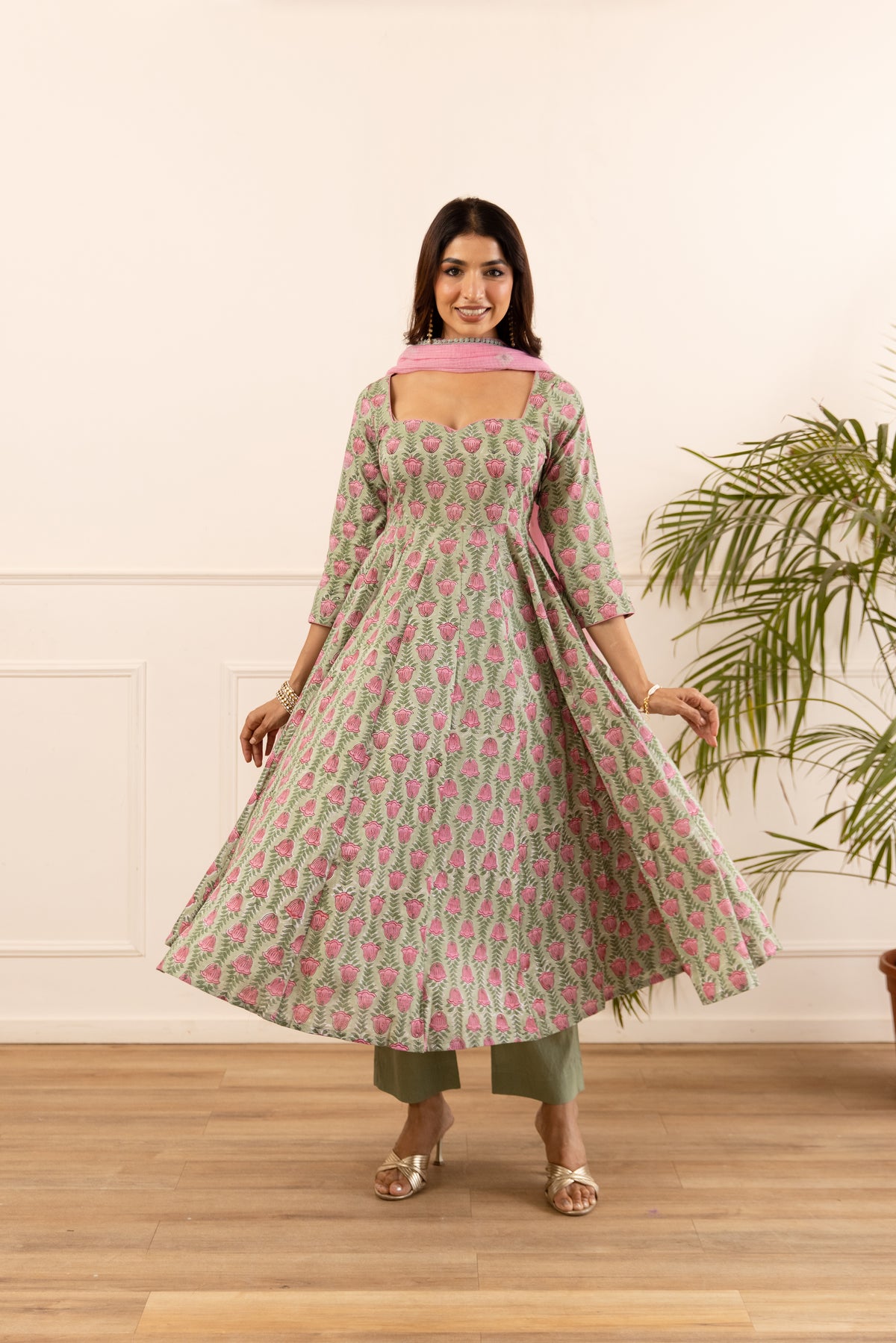 Sage Green & Soft Pink (Sleeved)