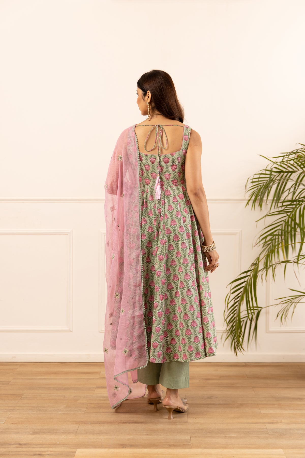 Sage Green & Soft Pink (Sleeveless)