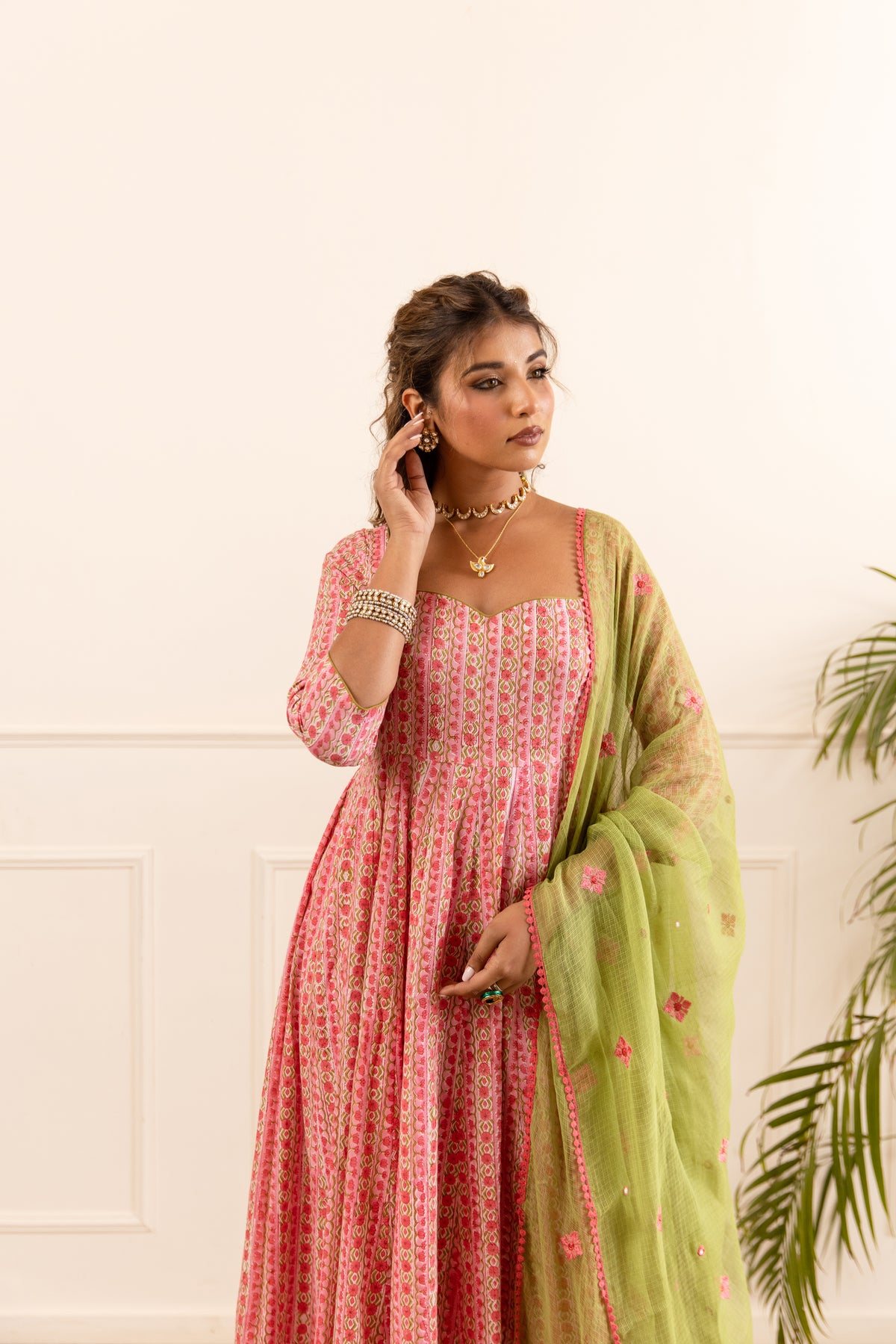 Lined Coral Pink & Pista (Sleeved)
