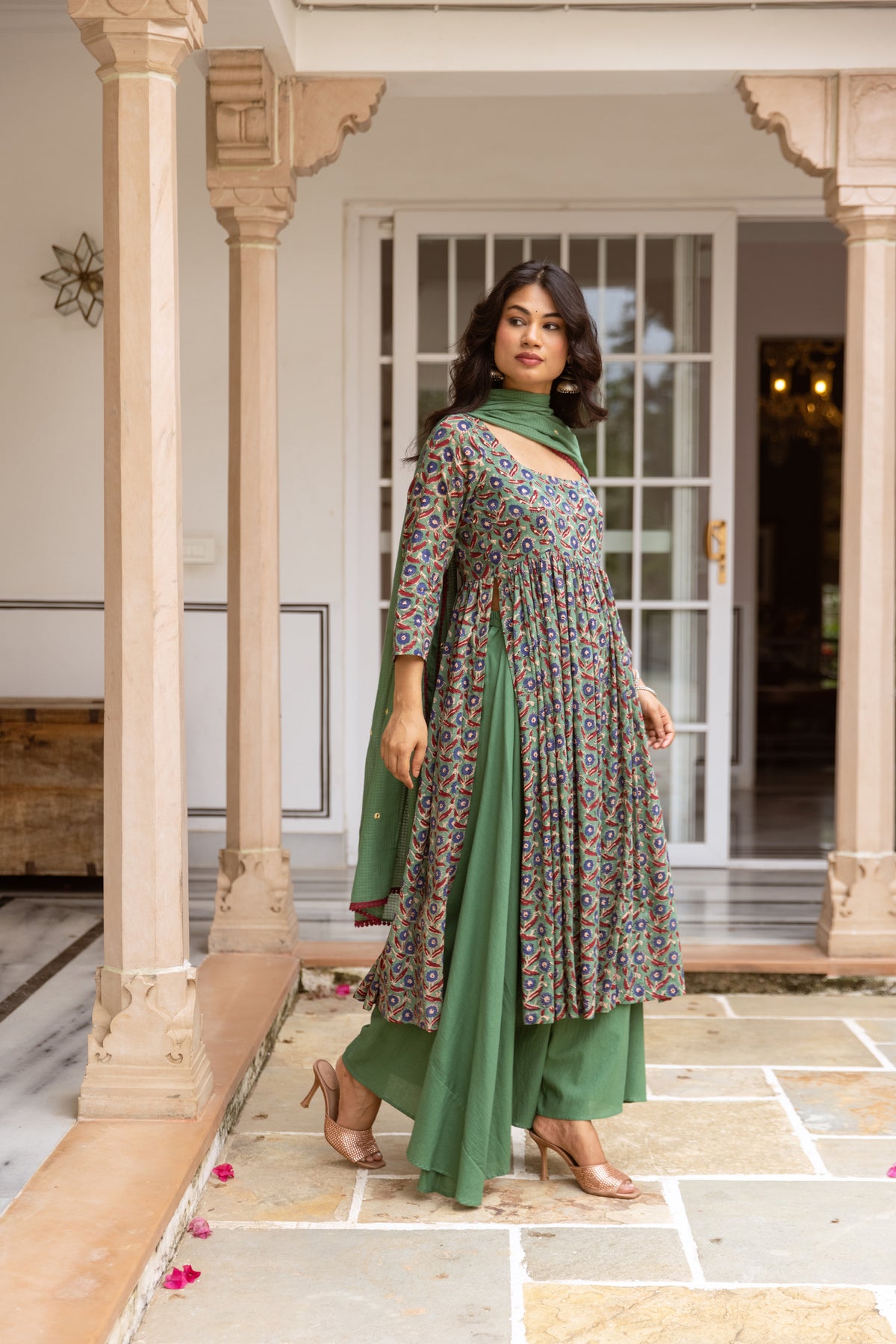 Lagoon Sleeved Suit
