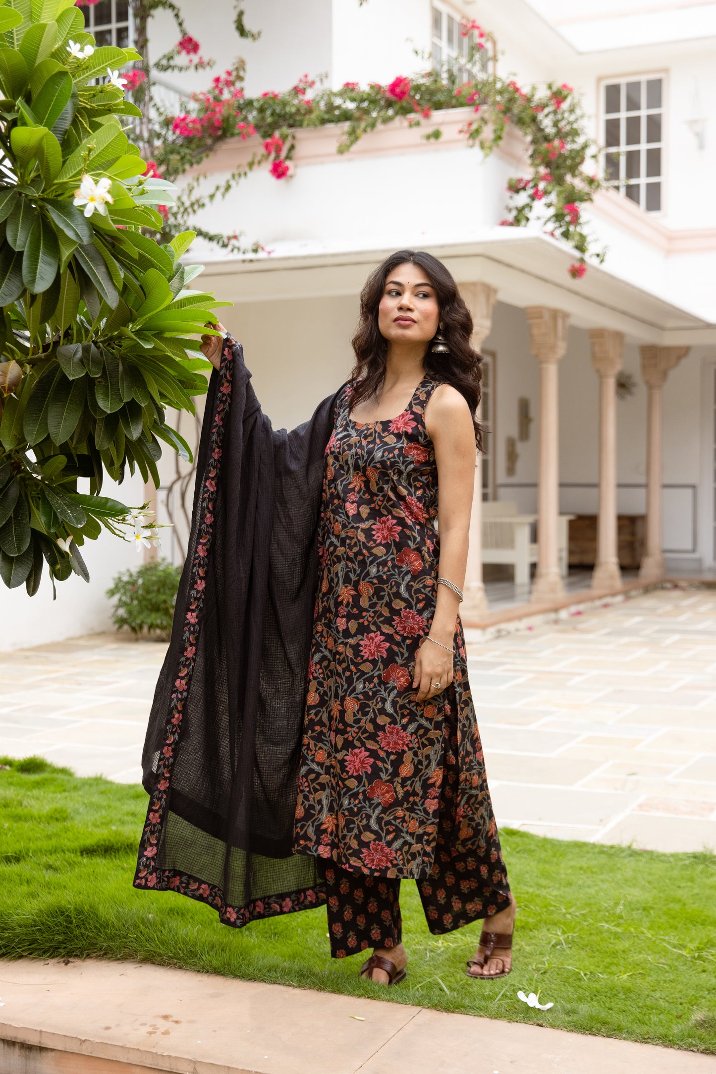 Ink Jaal Sleeveless