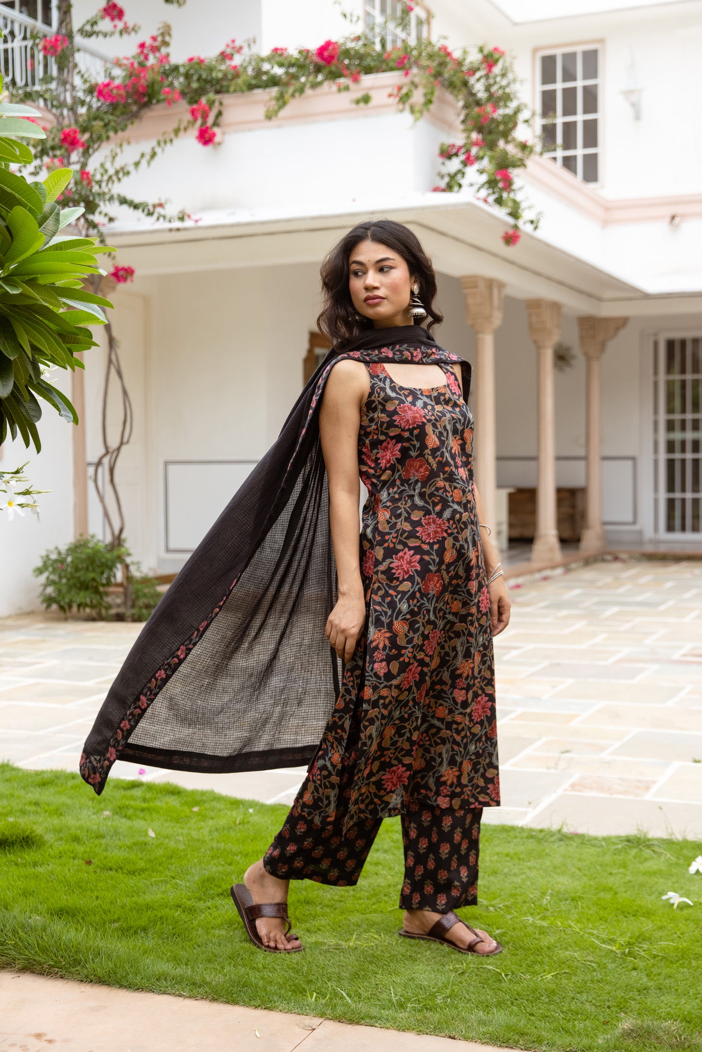 Ink Jaal Sleeveless