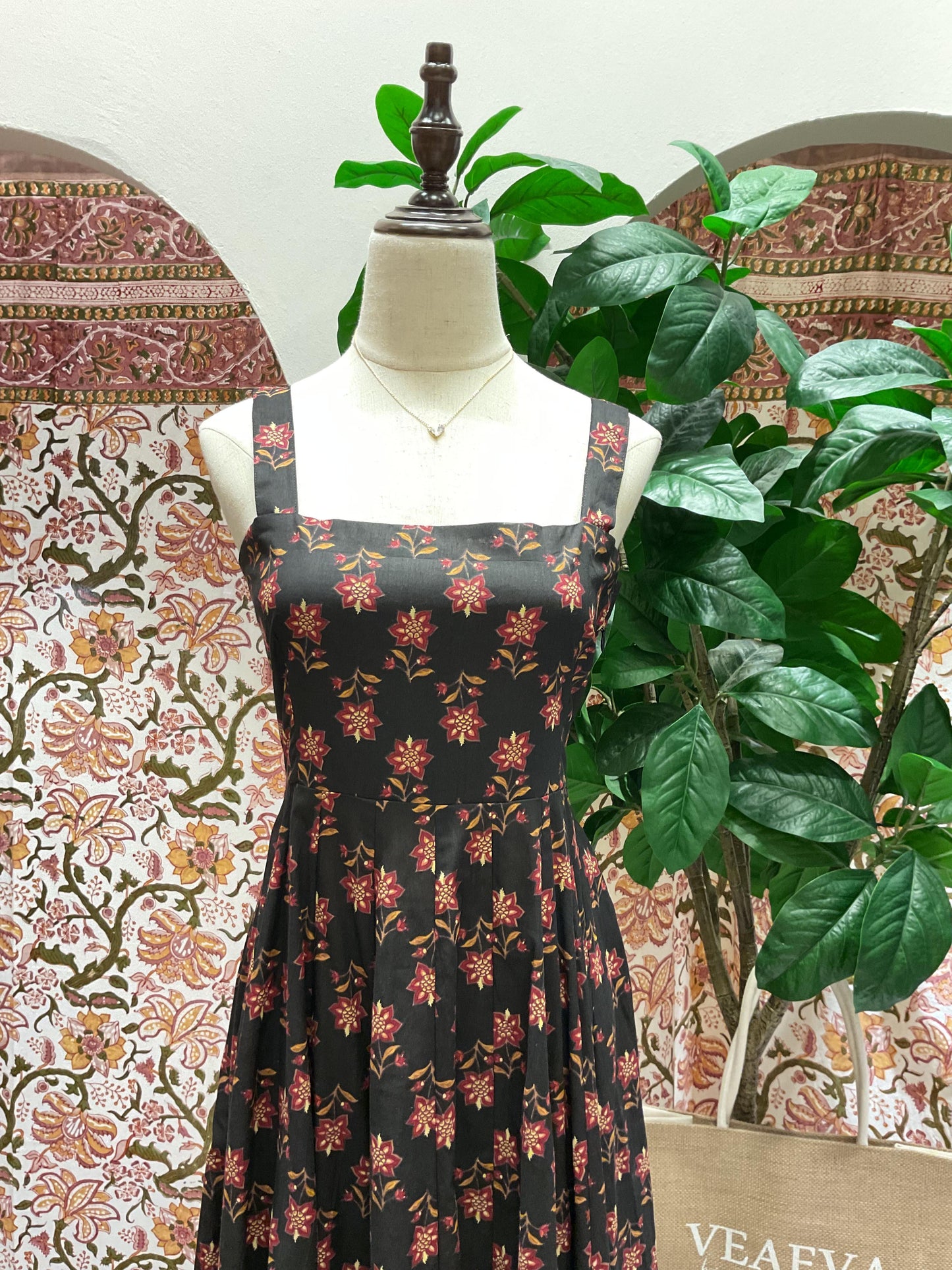 Black Thick Strap Maxi Dress - Butti