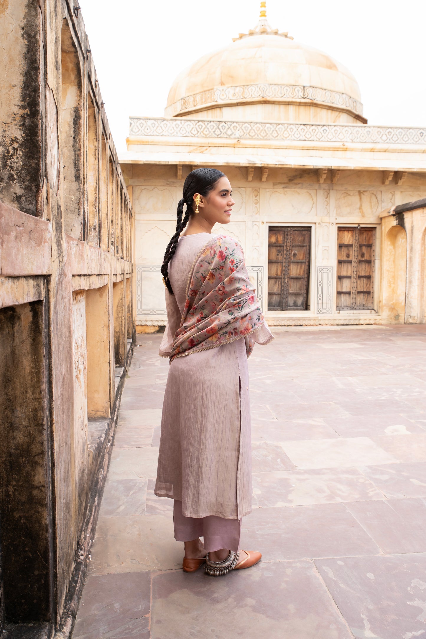 V-NECK PASTEL PURPLE EMBROIDERED CRUSHED TISSUE KURTA SET