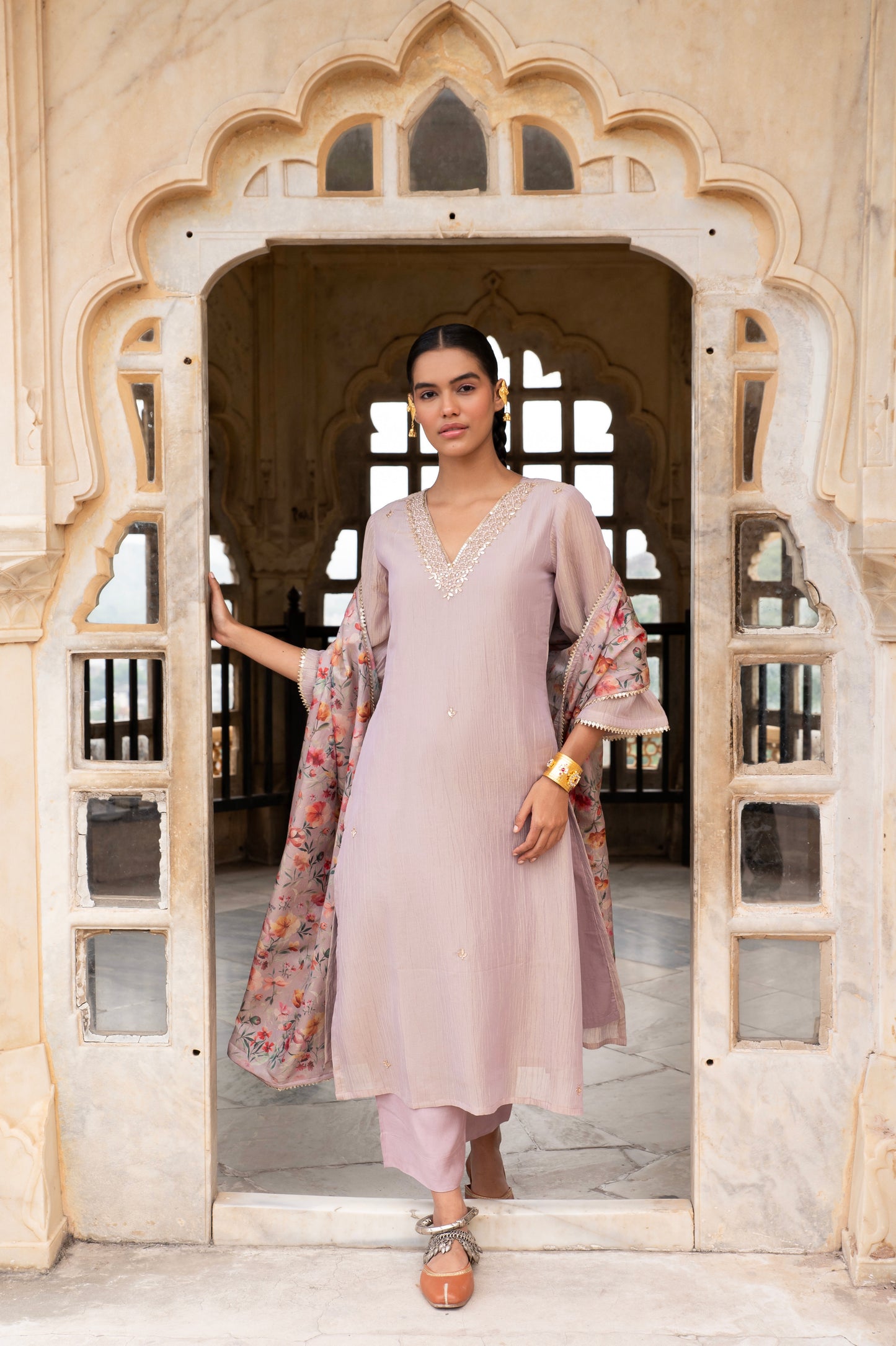 V-NECK PASTEL PURPLE EMBROIDERED CRUSHED TISSUE KURTA SET