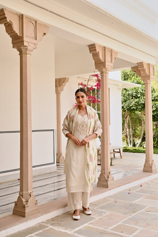 CREAM CHANDERI GOTA PATTI KURTA SET